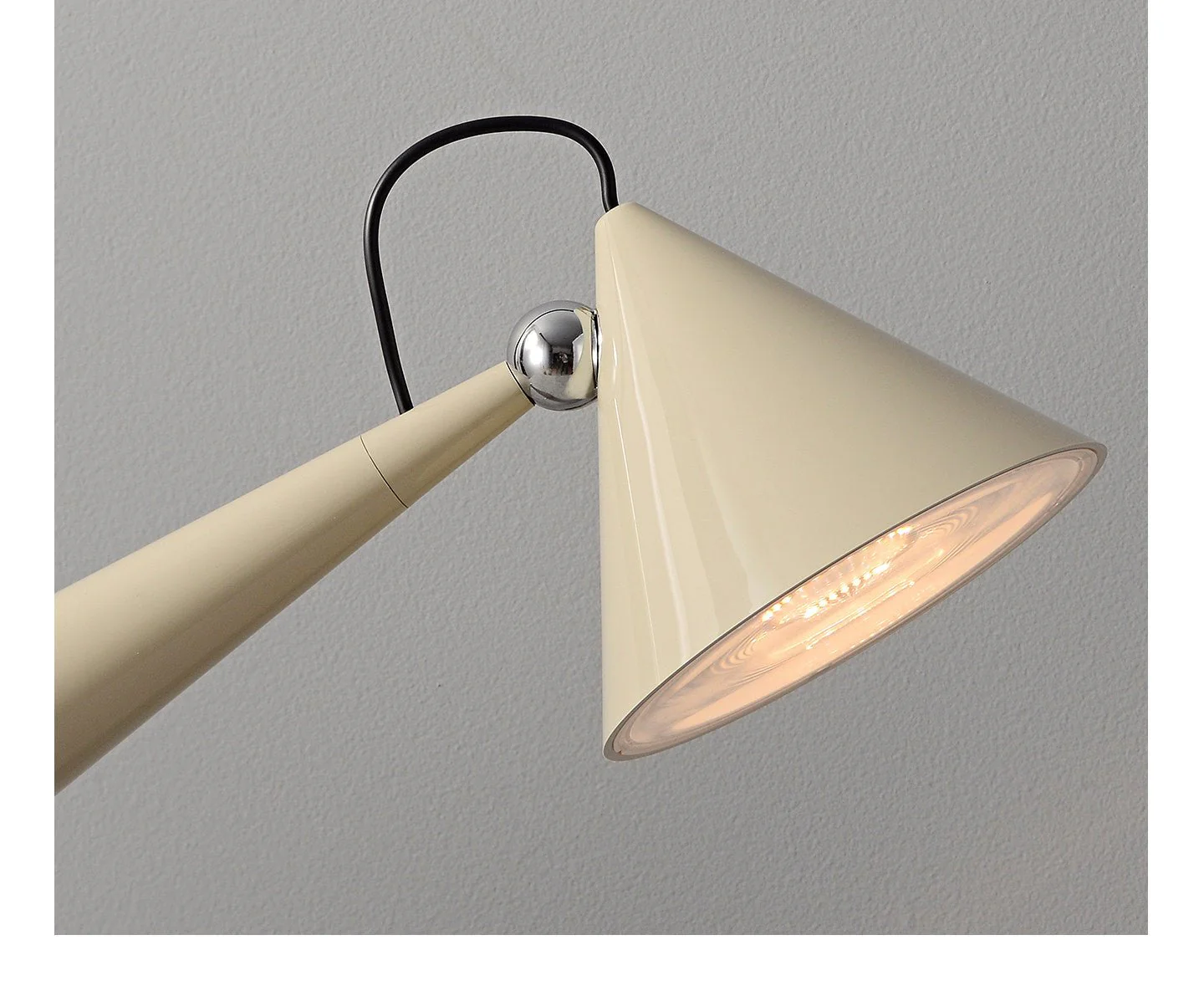 Articulated Cone Table Lamp - Image 13