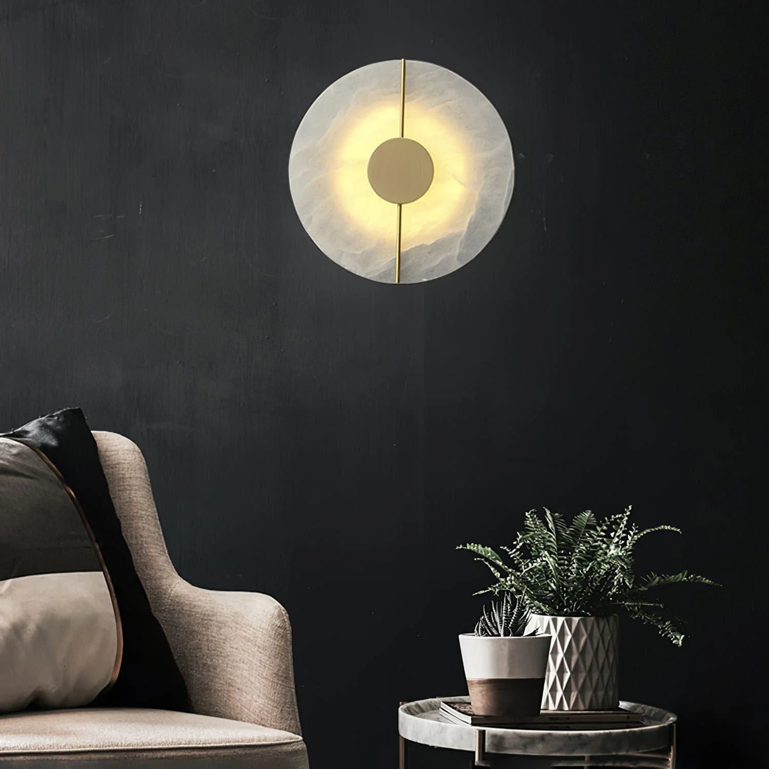 Artistic Alabaster Wall Lamp - Image 6