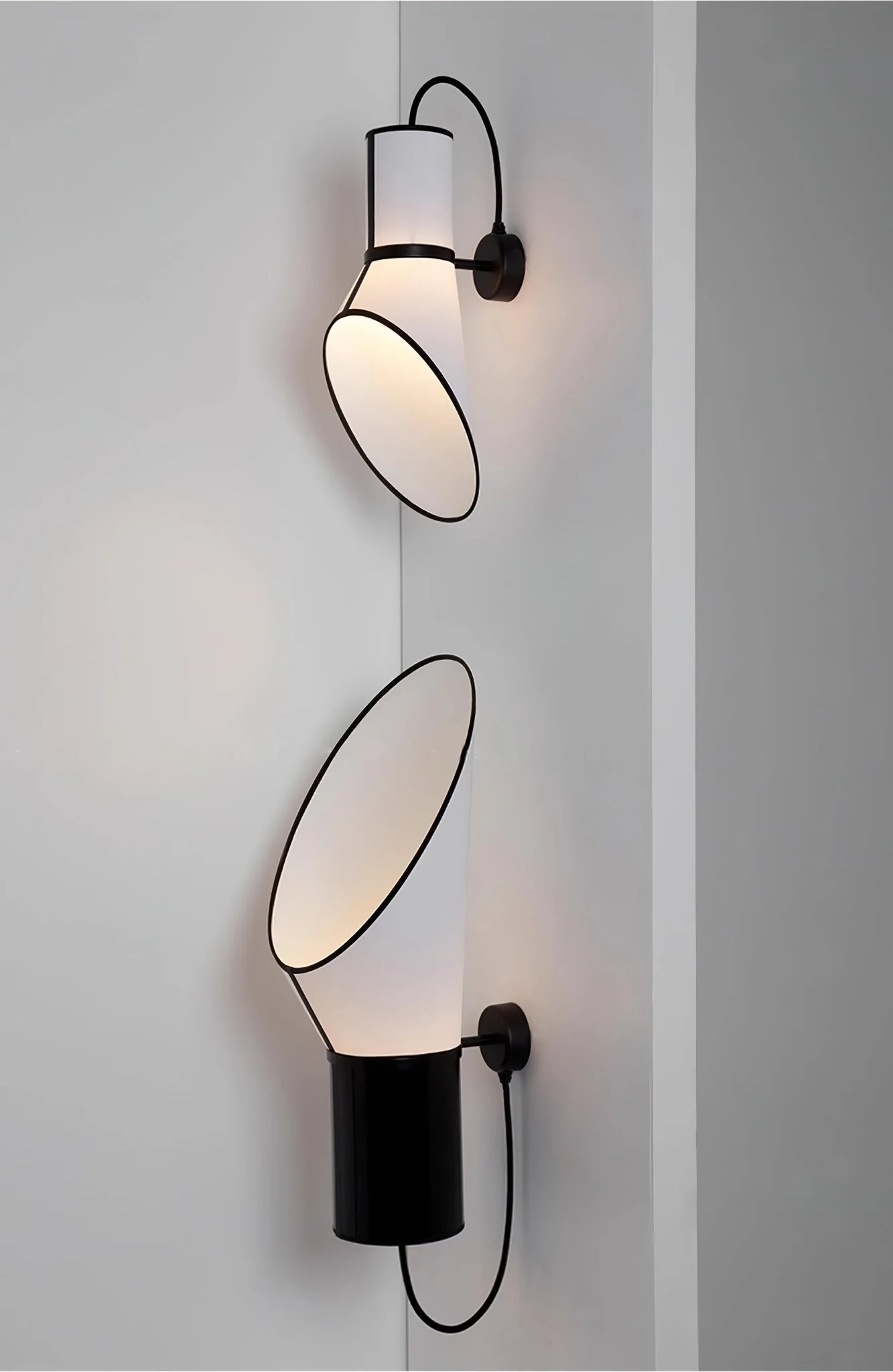 Sketch Line Wall Sconce - Image 3