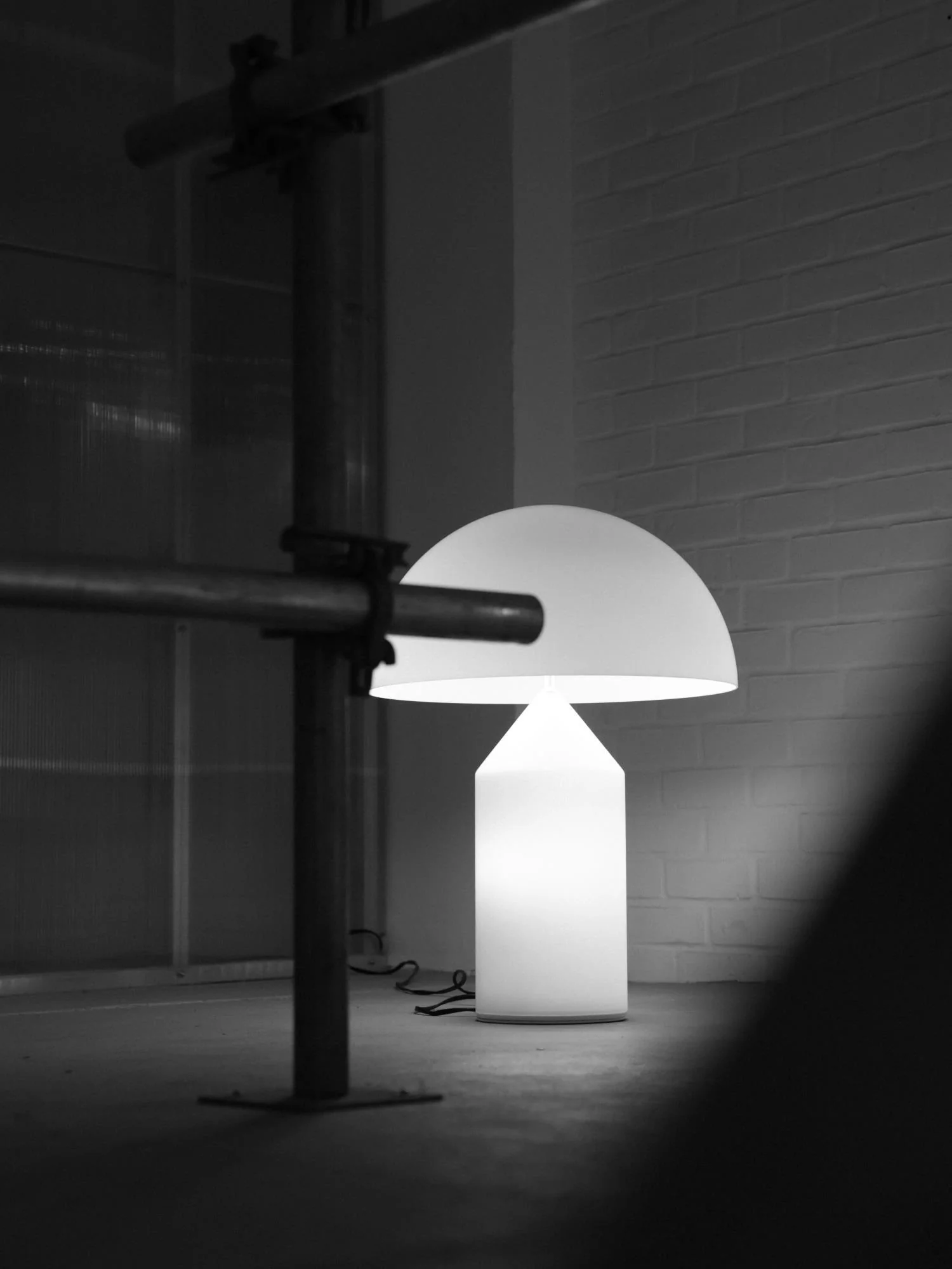 Atollo Glass Table Lamp - Image 18
