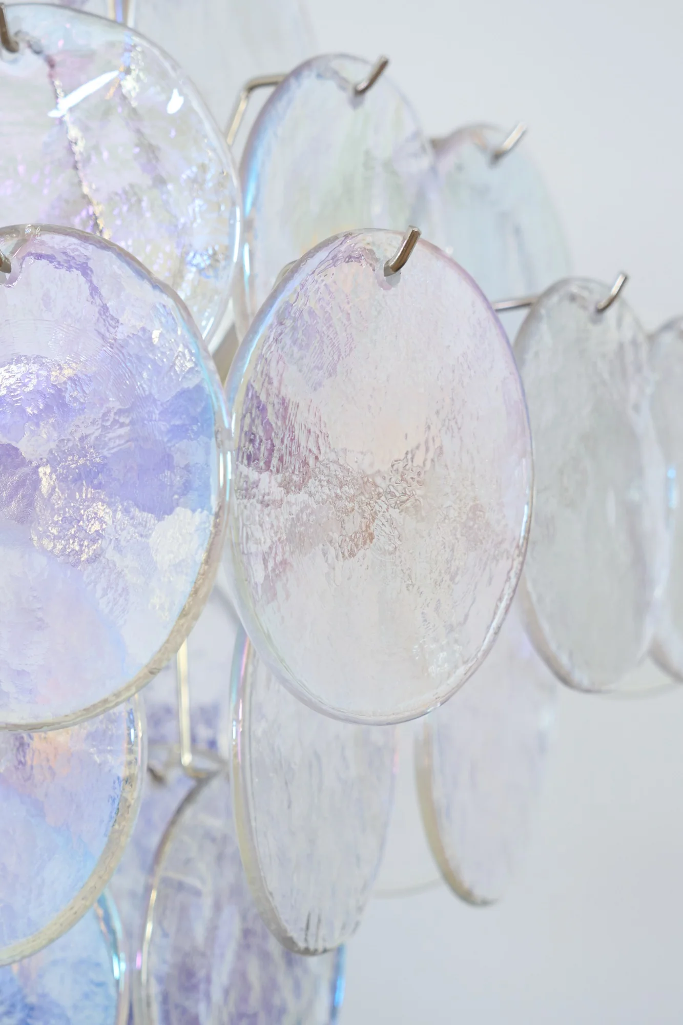 Aurelia Iridescent Murano Chandelier - Image 15