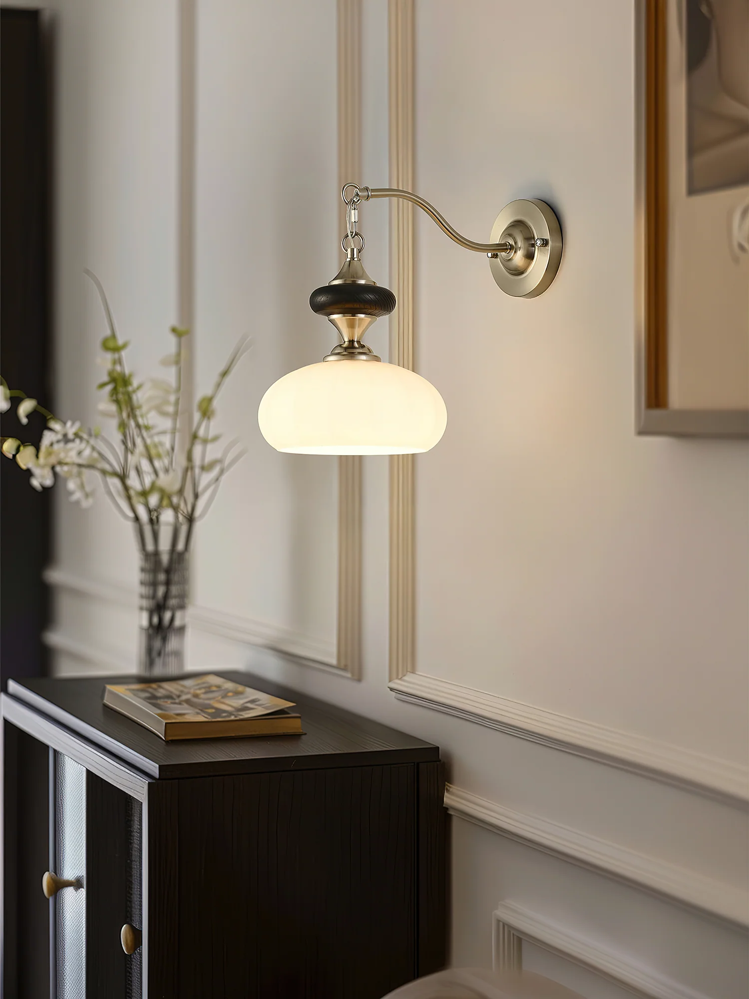 Aurelo Wall Lamp - Image 4