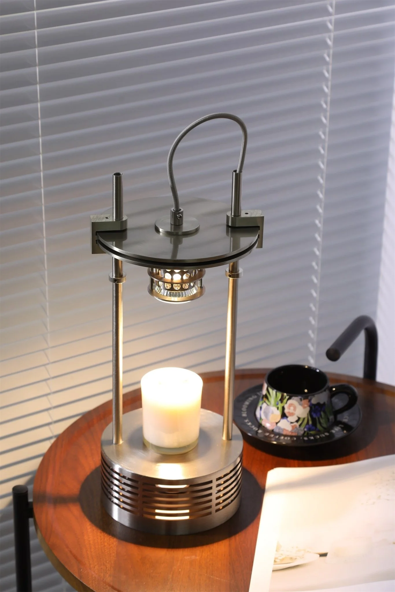 Aurosteel Aroma Table Lamp - Image 17