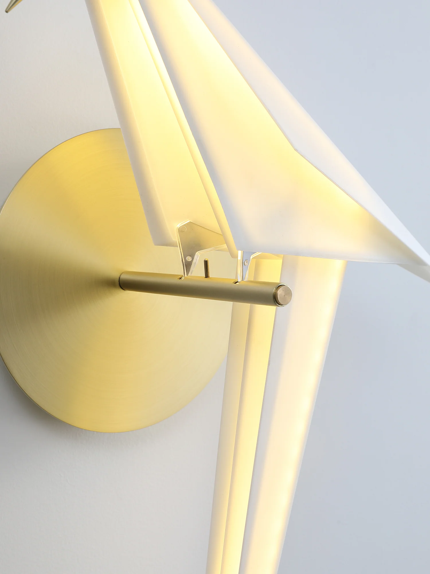 Avian Serenity Plug-in Wall Lamp - Image 9