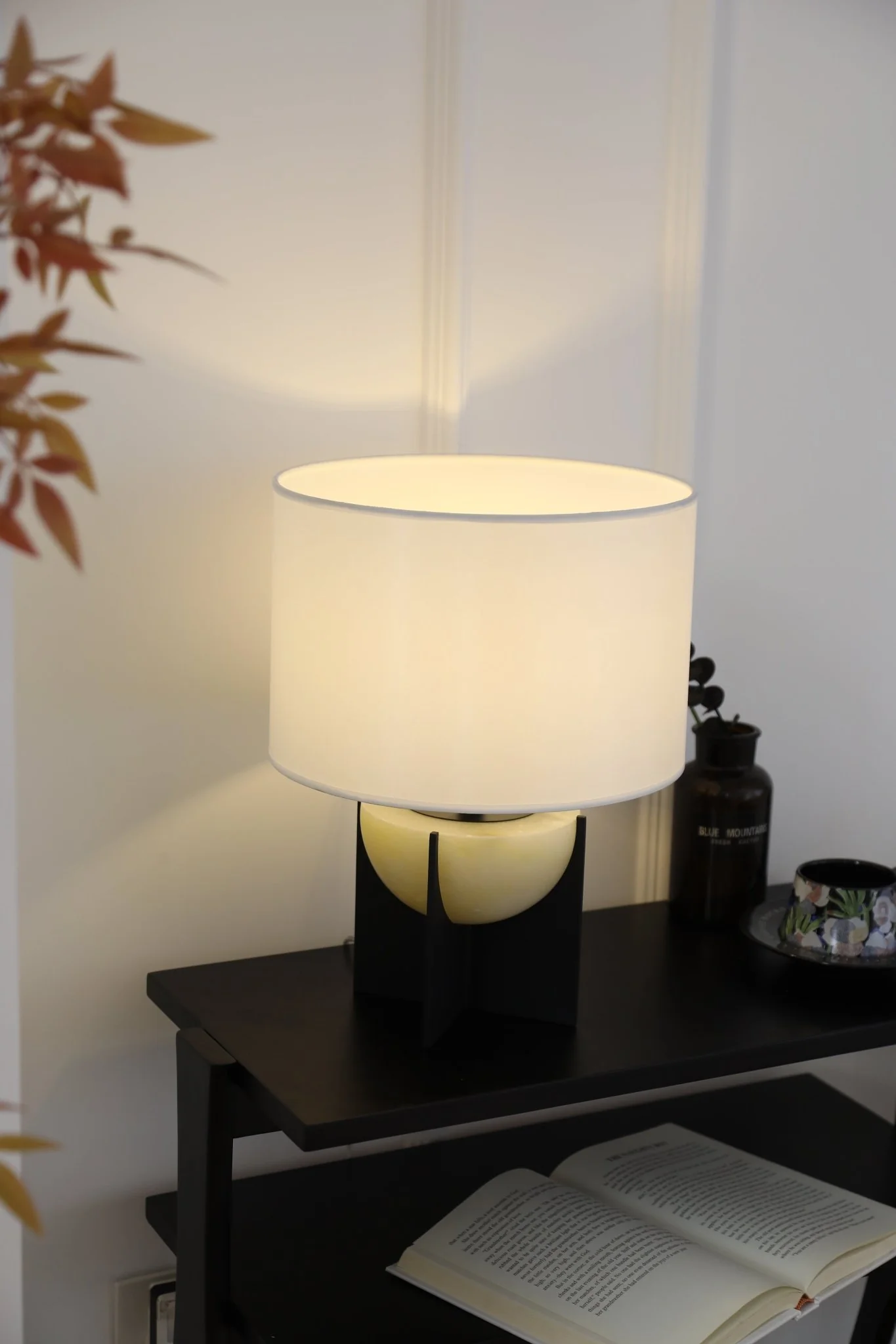 Axis Alabaster Table Lamp - Image 10