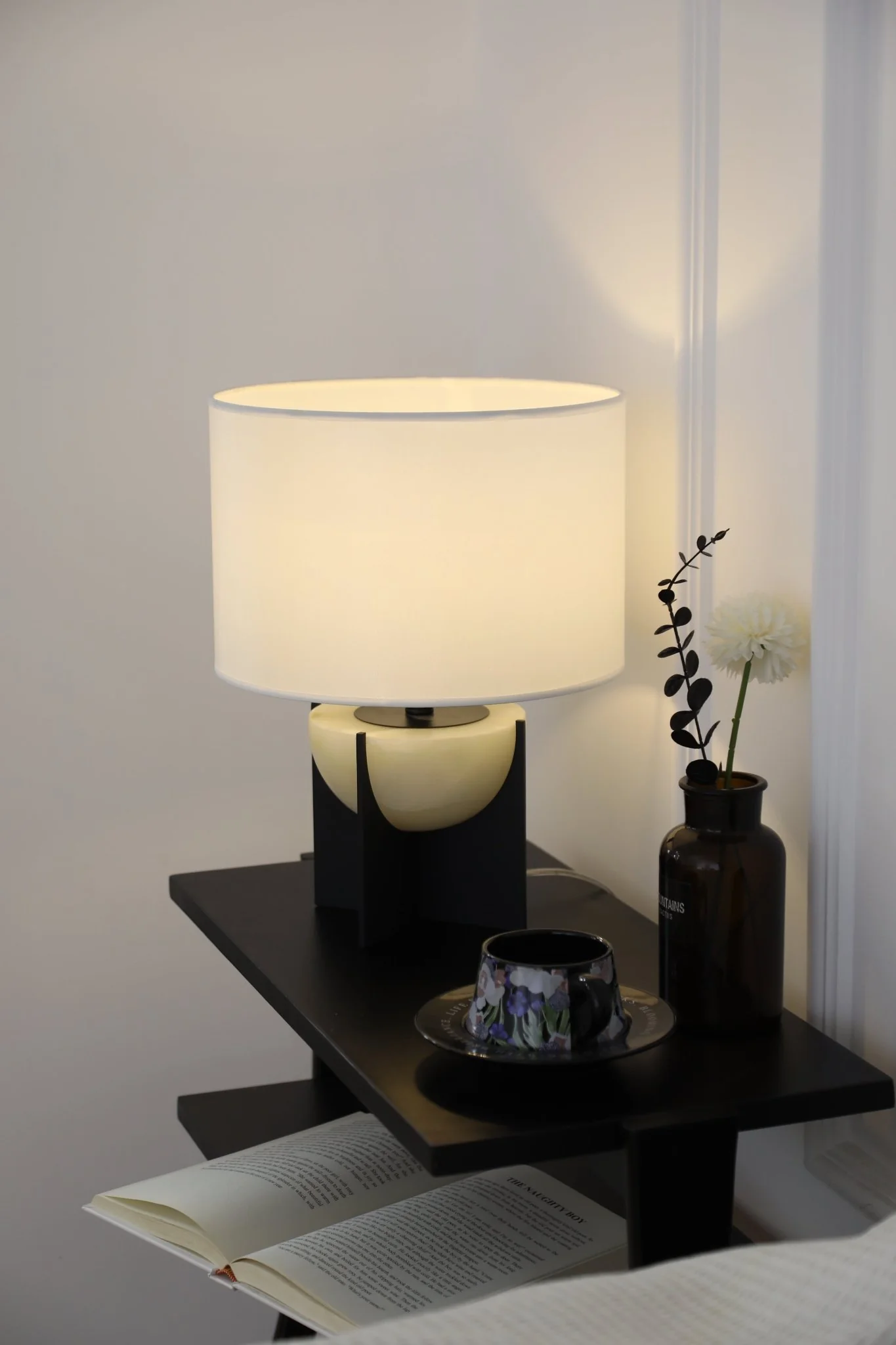 Axis Alabaster Table Lamp - Image 12