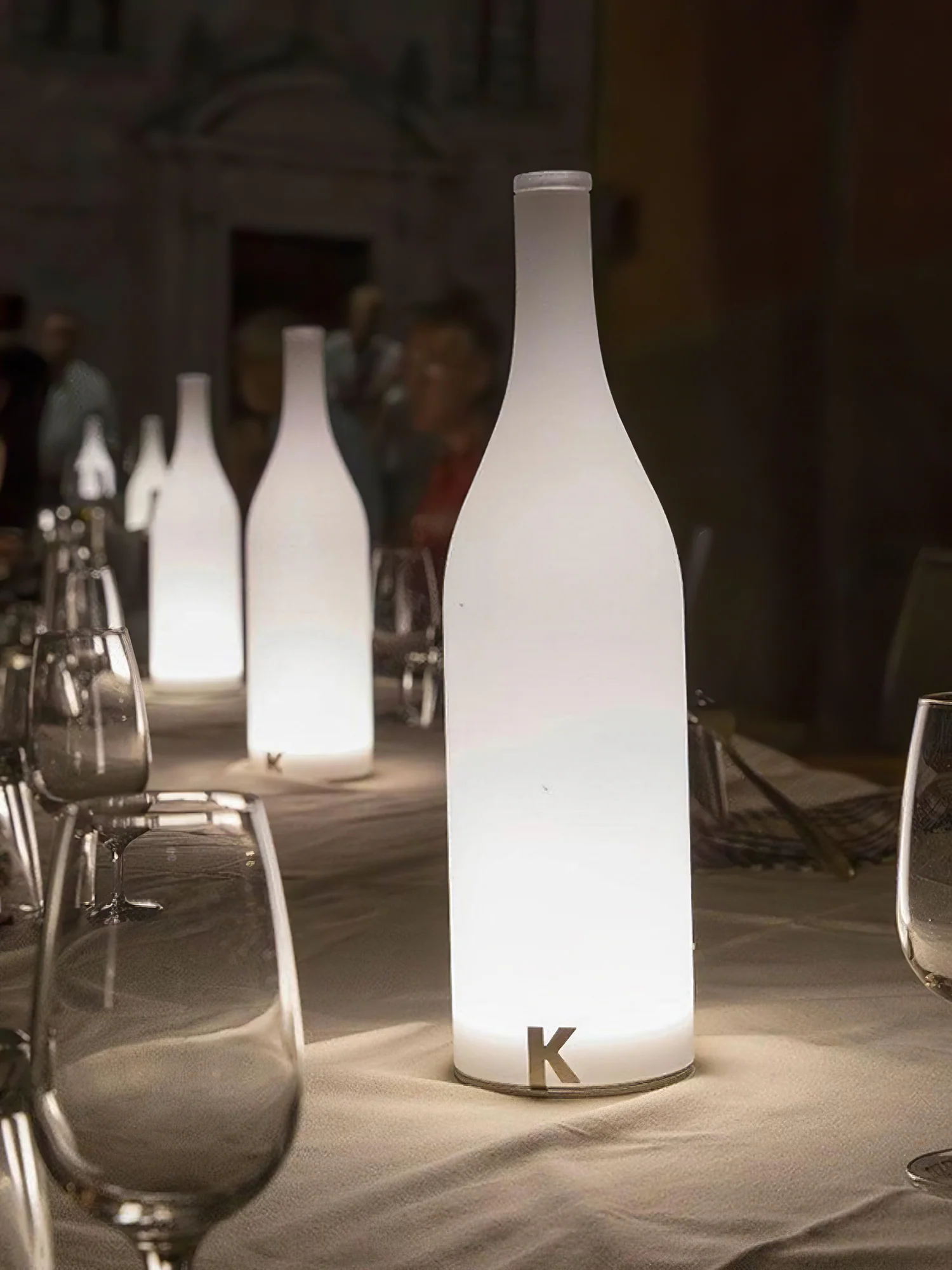 Bacco Built-in Battery Table Lamp - Image 10