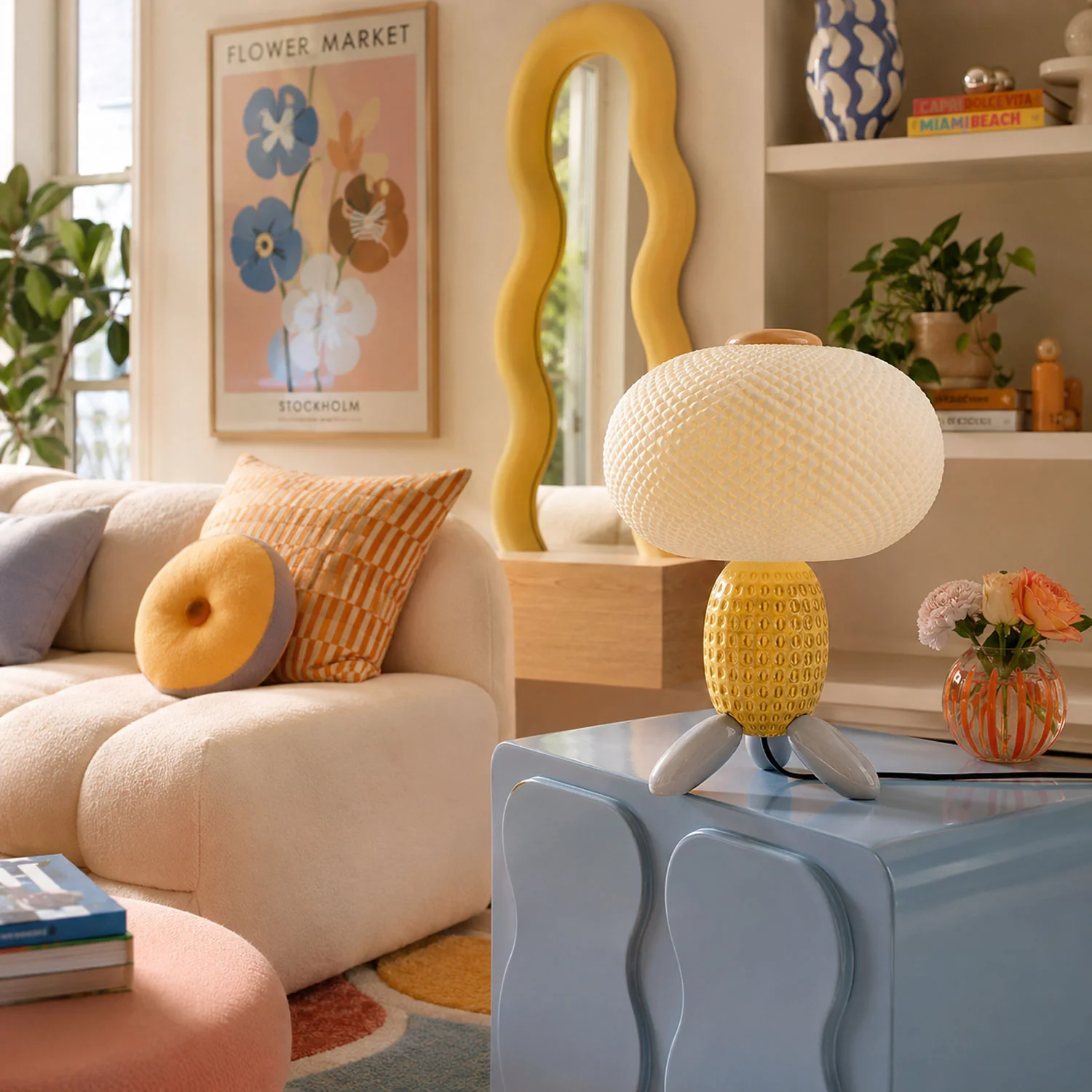 Balloons Table Lamp - Image 3