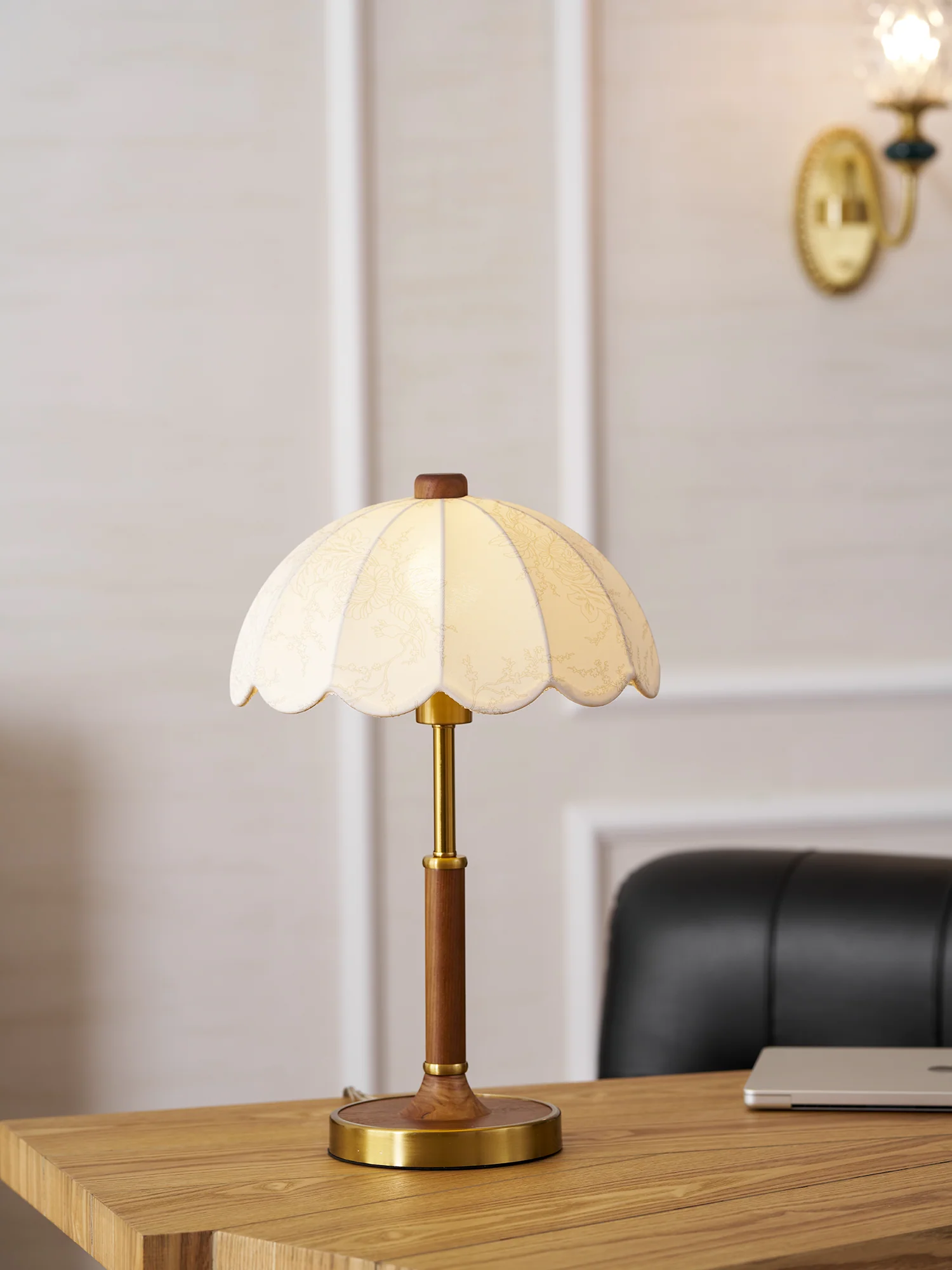 Belle Table Lamp - Image 5