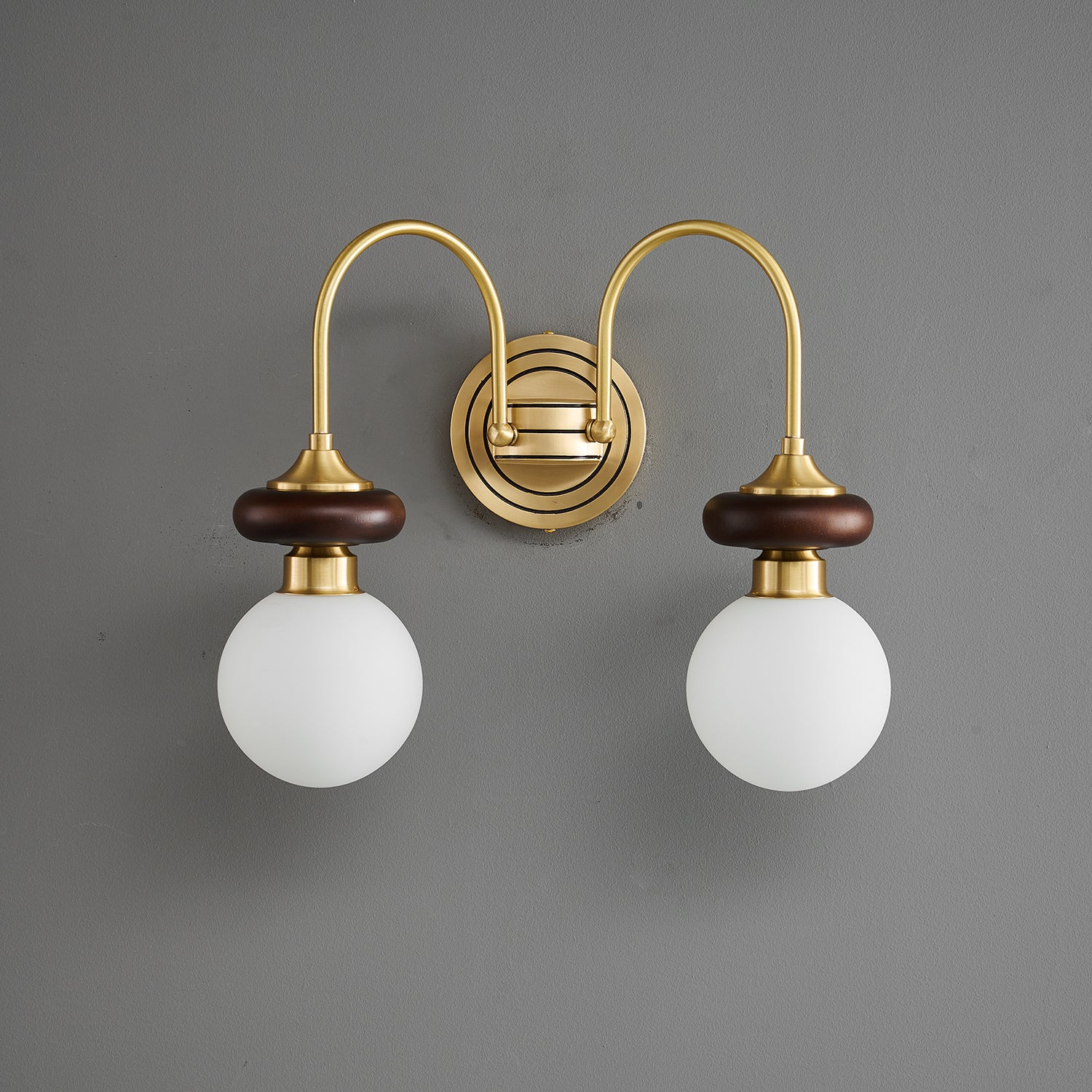 Bellevue Wall Lamp - Image 28