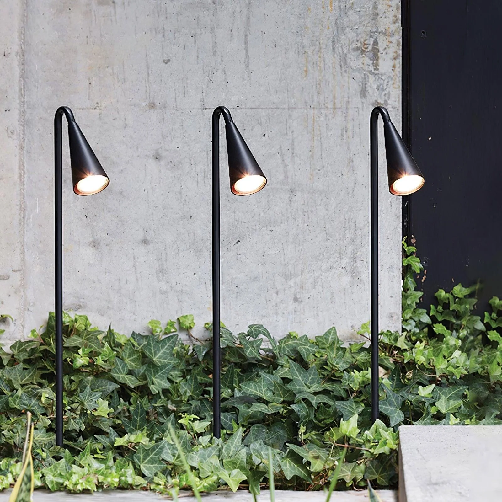 Bellflower Outdoor Floor Lamp - Image 11