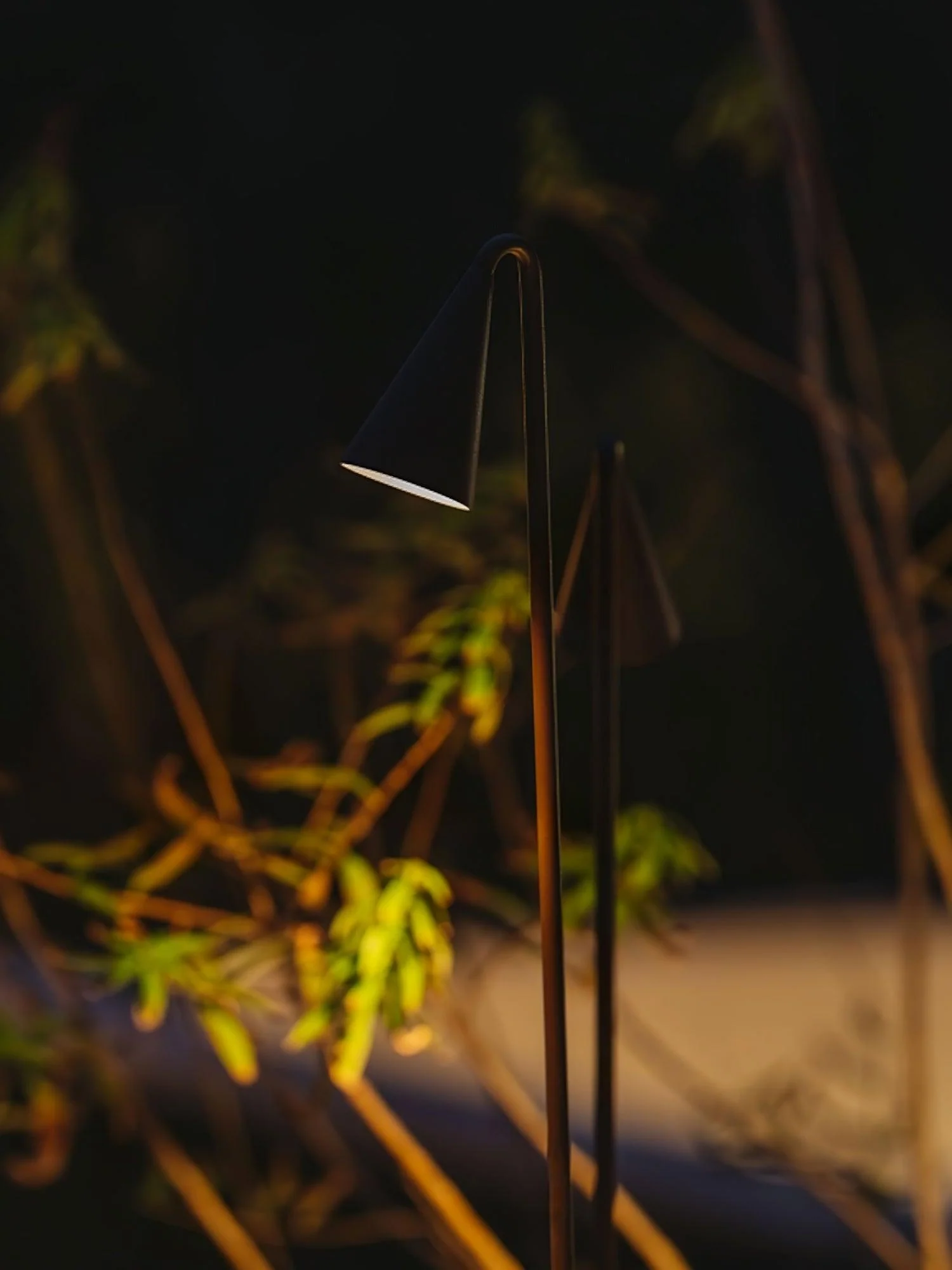 Bellflower Outdoor Floor Lamp - Image 12