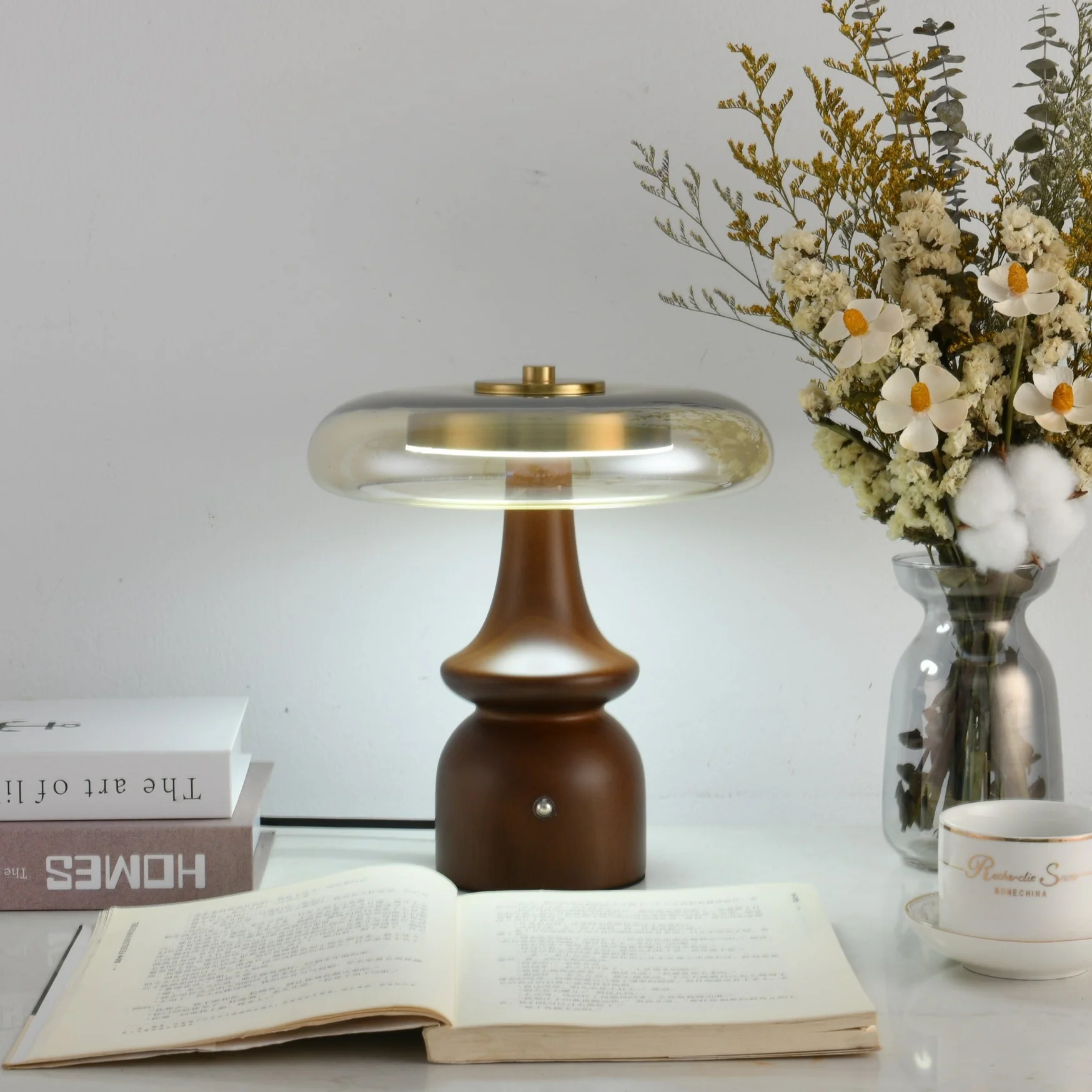 Belluno Table Lamp - Image 5