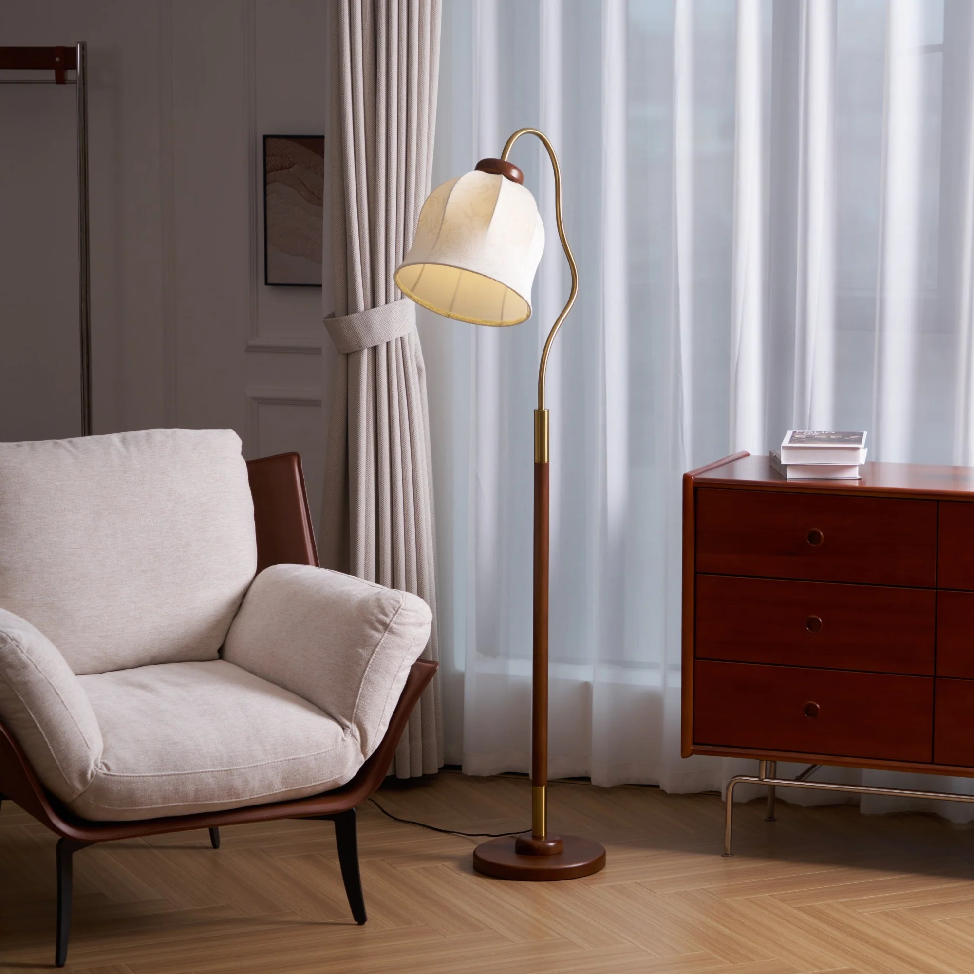 Bellvine Floor Lamp - Image 15