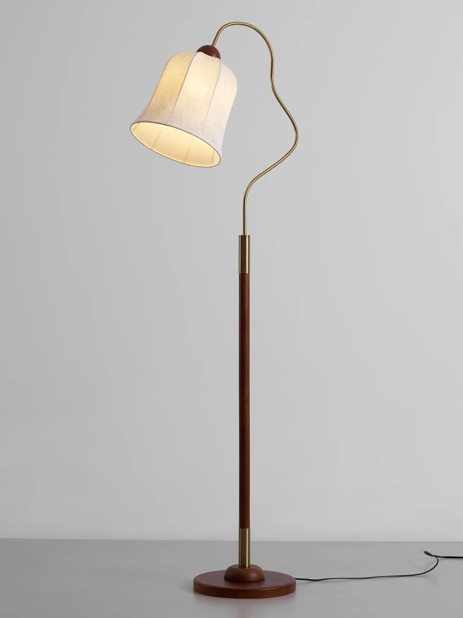 Bellvine Floor Lamp - Image 29