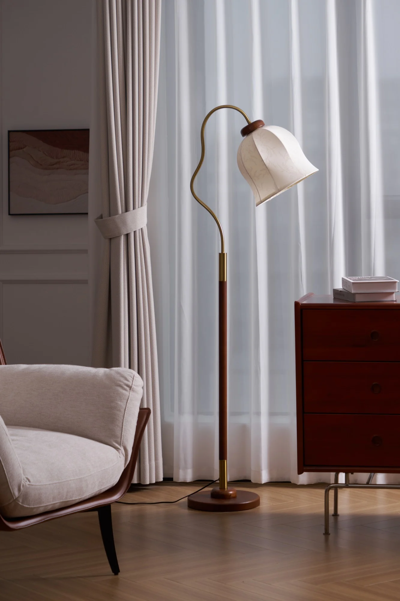 Bellvine Floor Lamp - Image 7