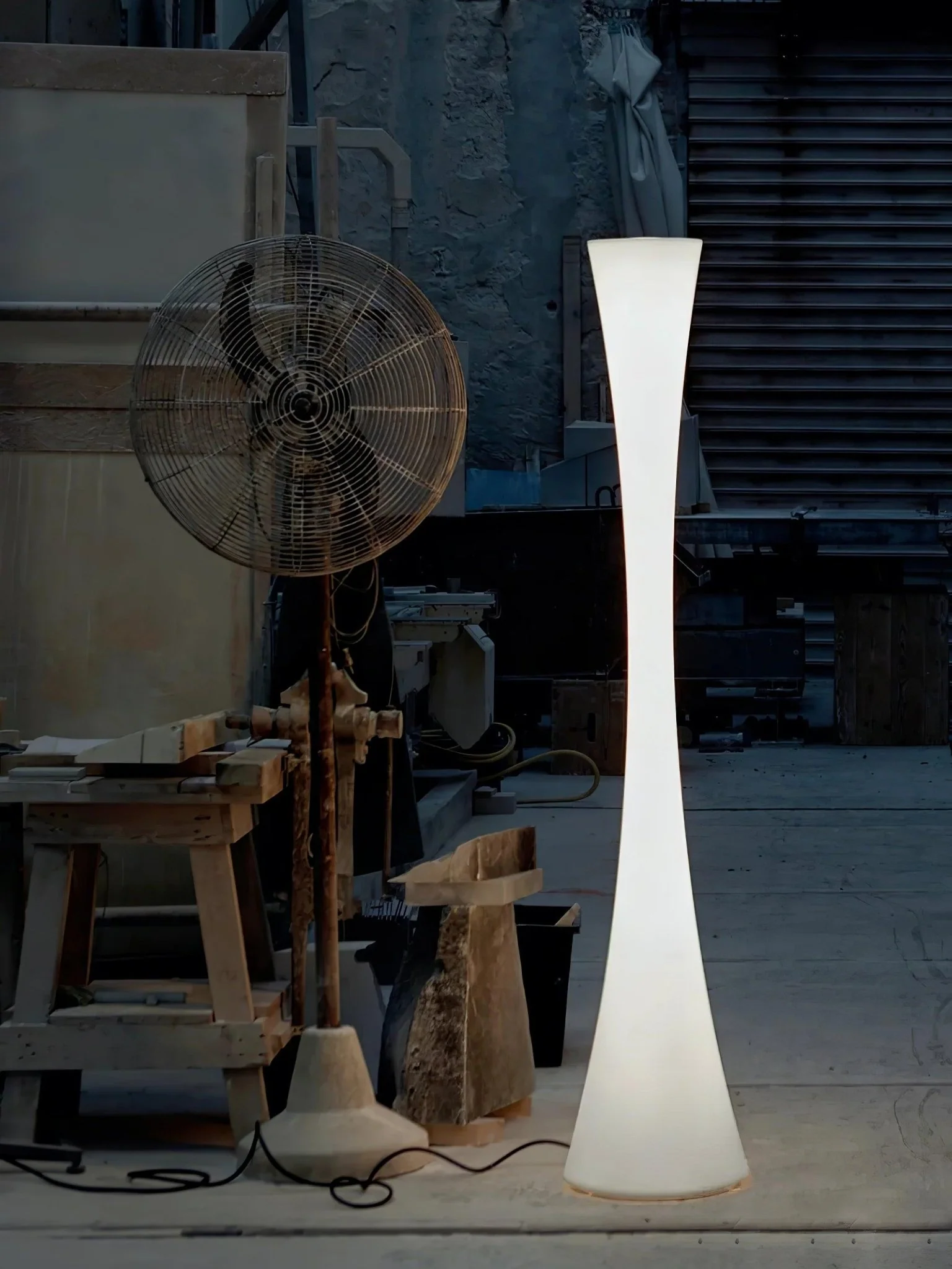 Biconica Pol Floor Lamp - Image 35