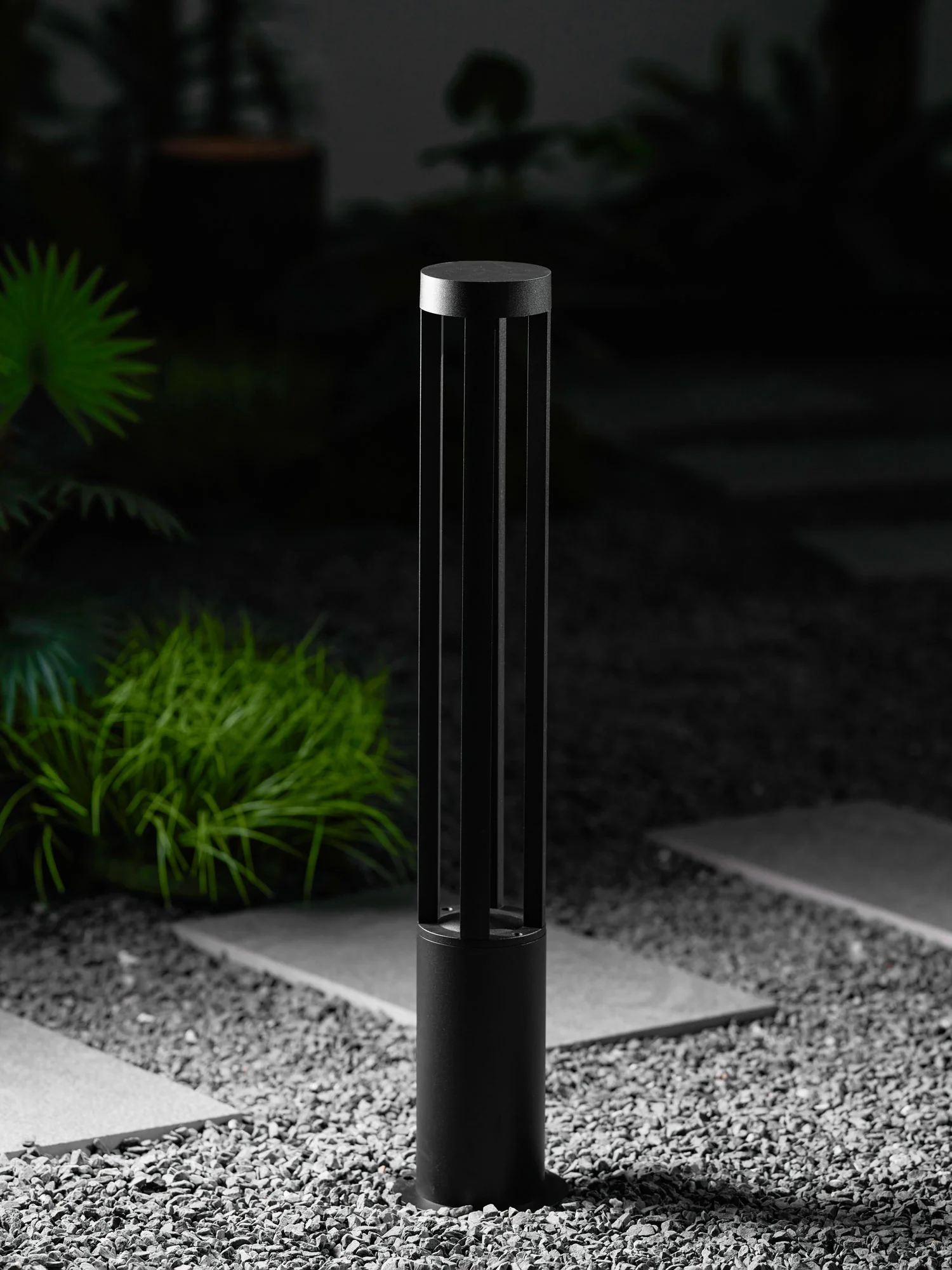 Black Cylindrical Garden Outdoor Light - Image 16