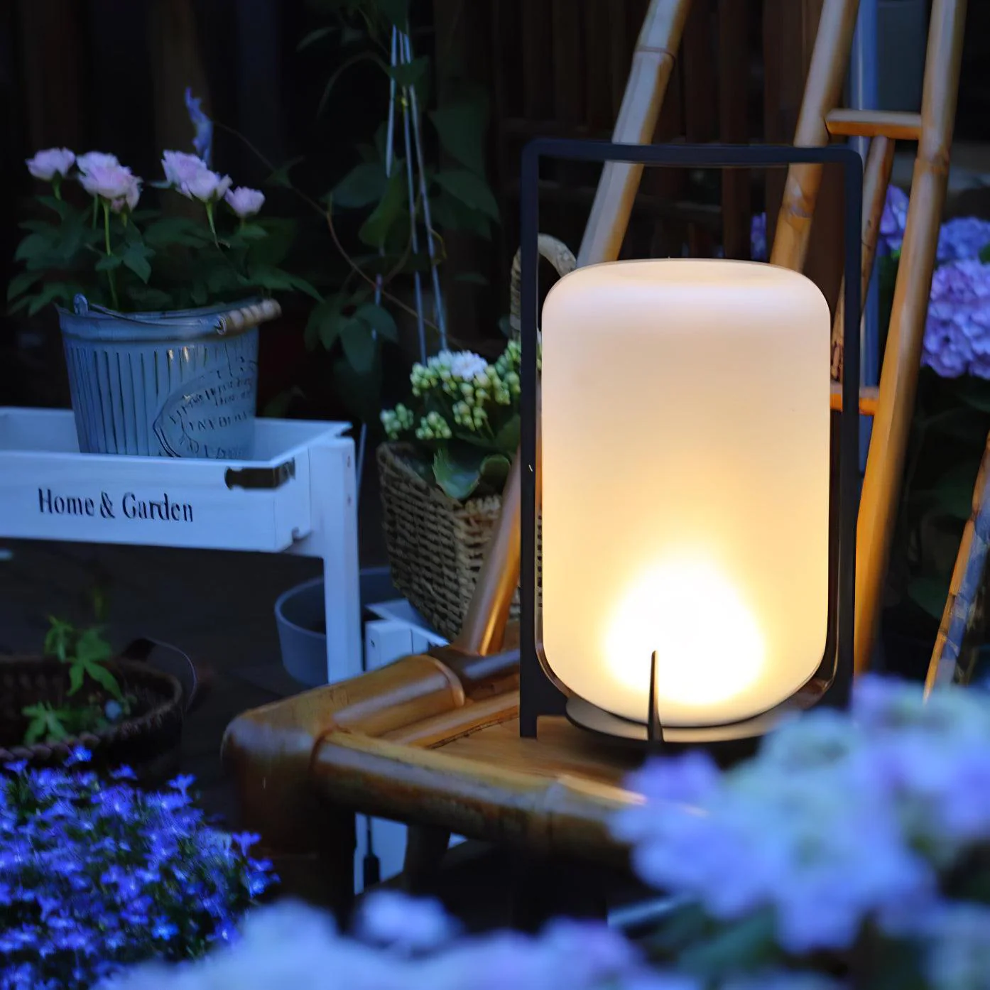 Black Twilight Lantern Table Lamp - Image 2