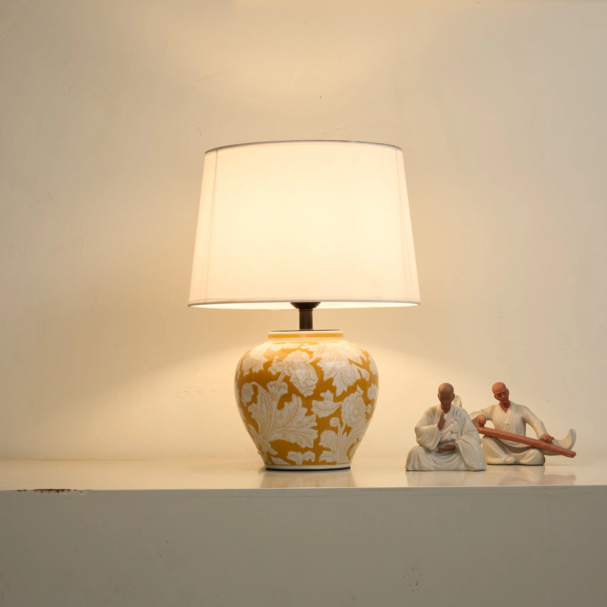 Blazing Blossom Ceramic Table Lamp - Image 3