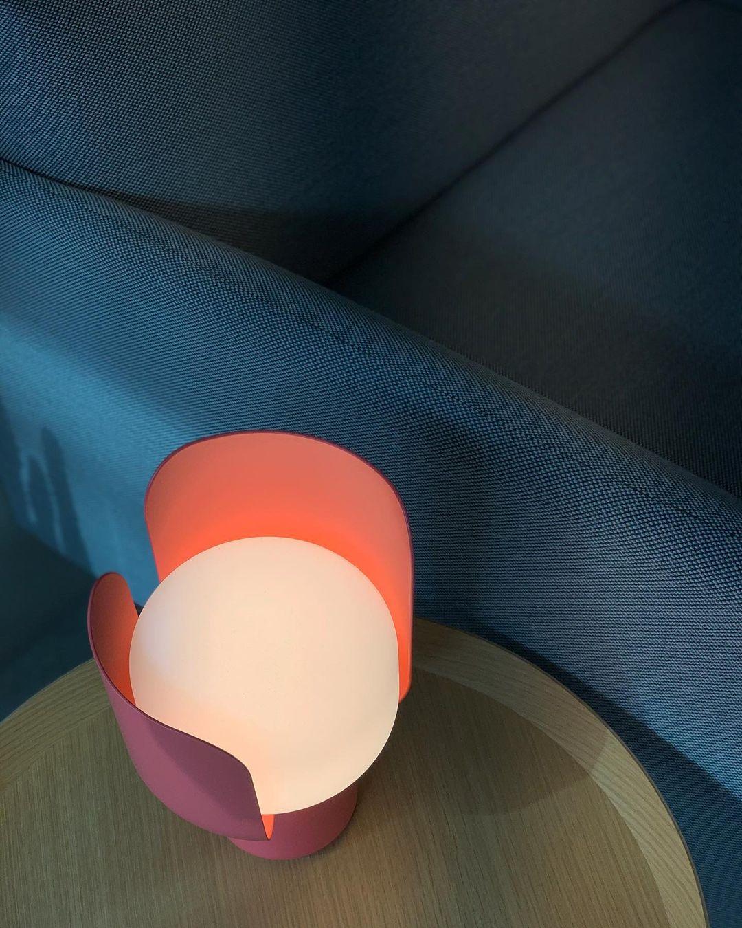Petals Glass Table Lamp - Image 37