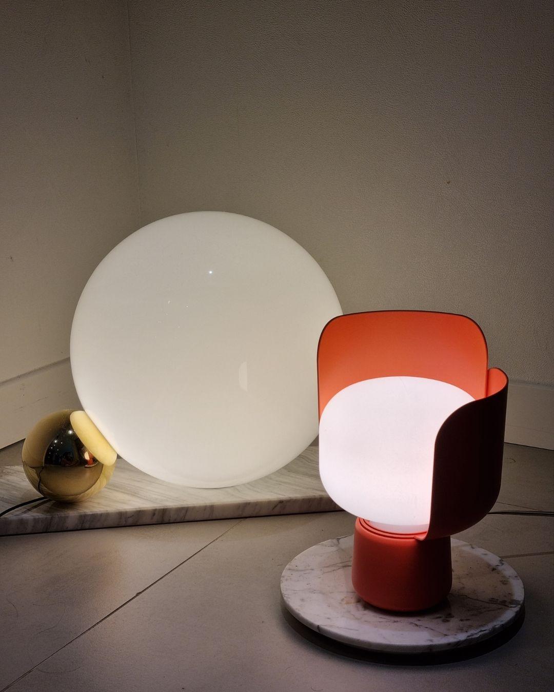 Petals Glass Table Lamp - Image 48