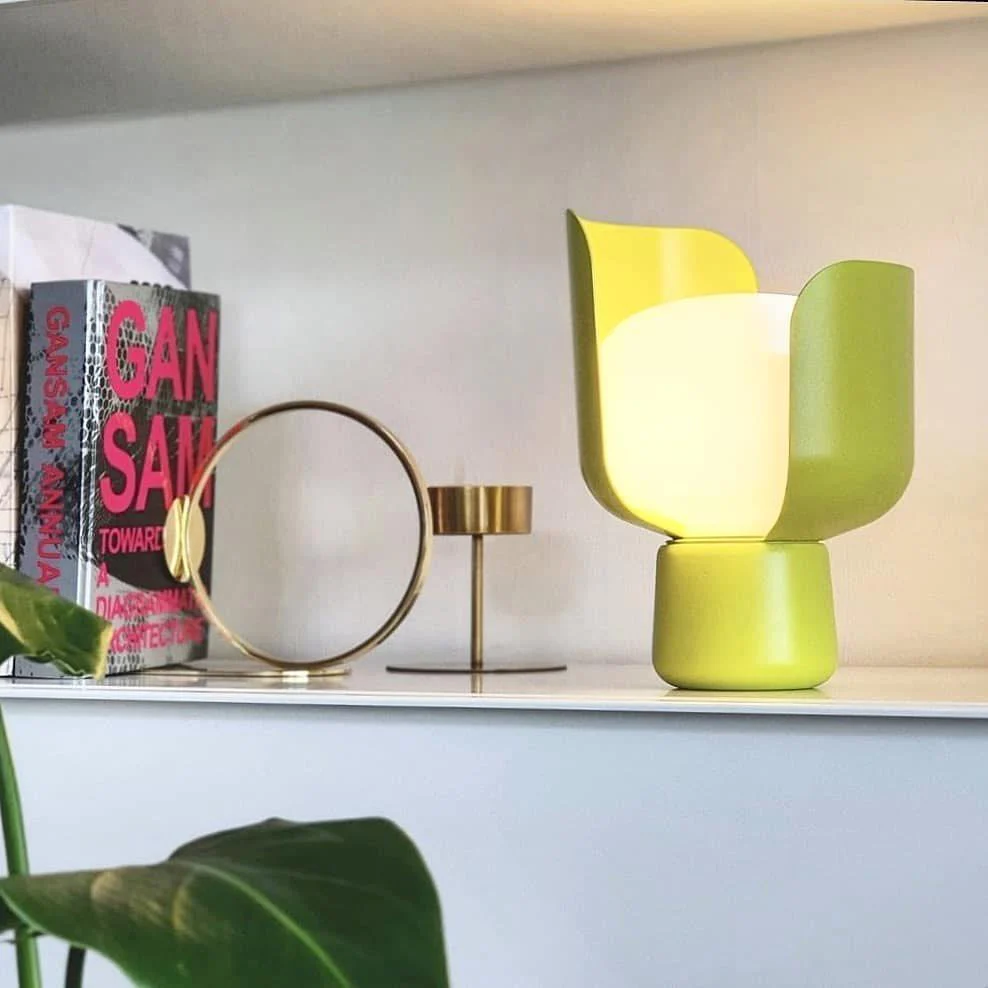 Petals Glass Table Lamp - Image 57