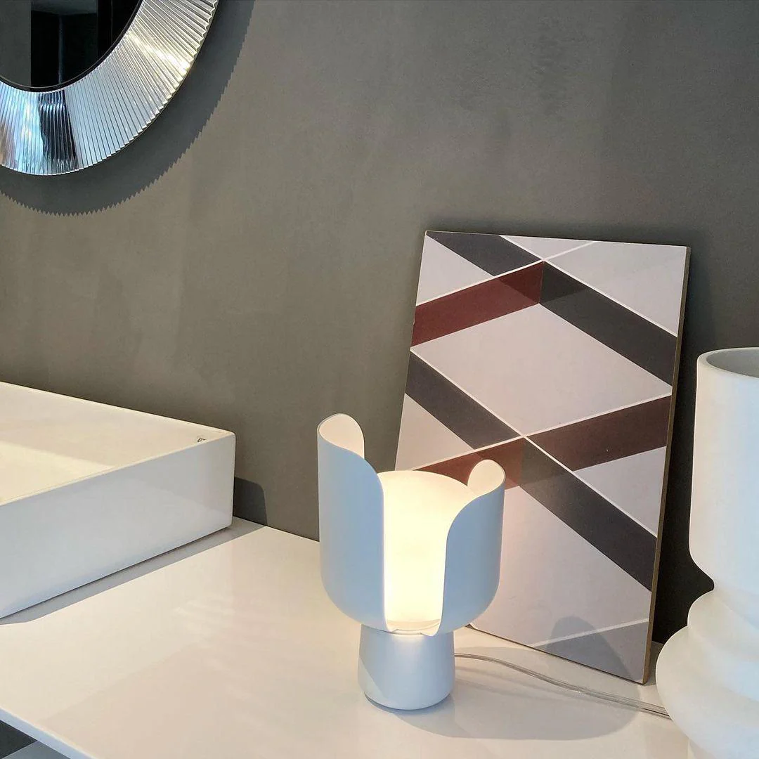 Petals Glass Table Lamp - Image 61