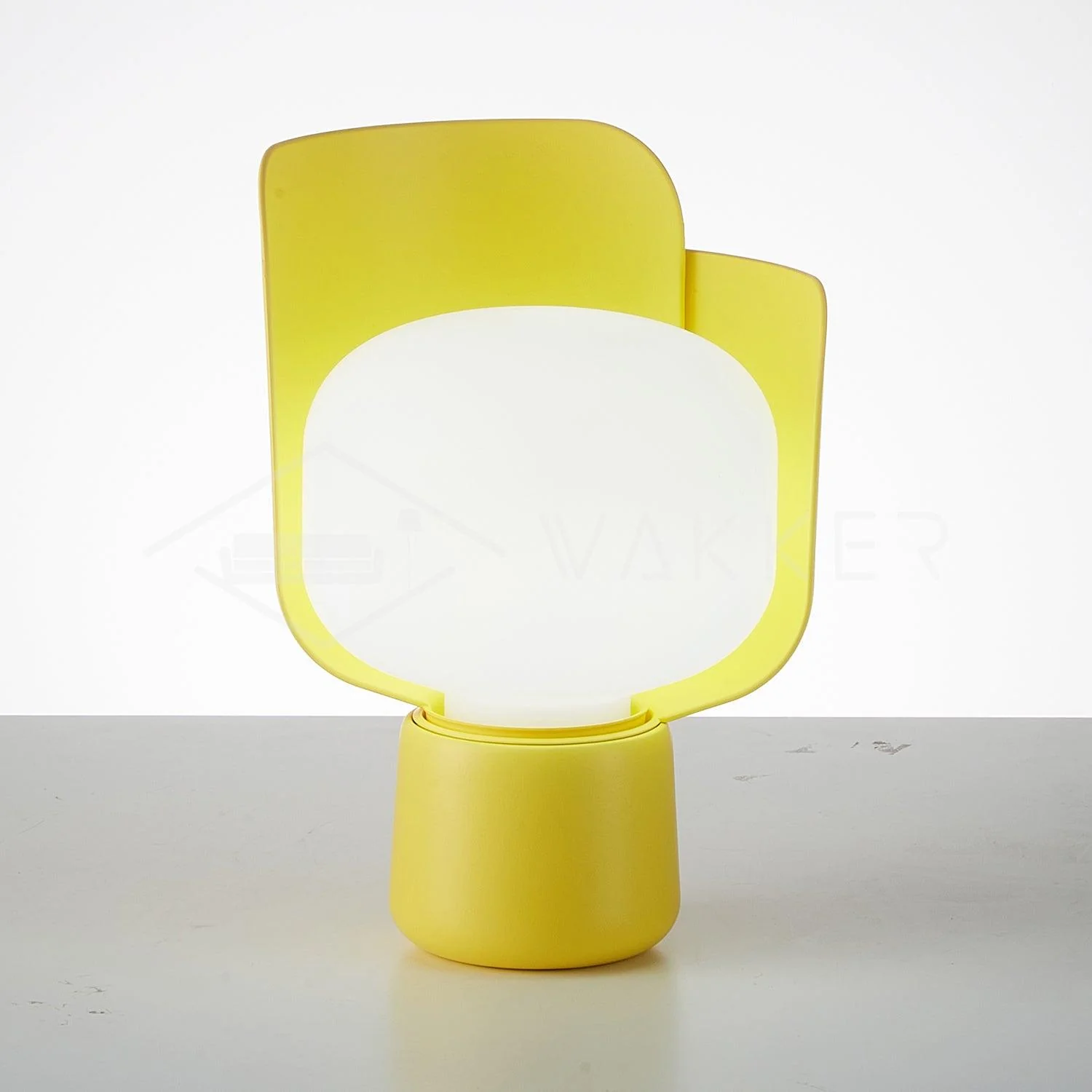 Petals Glass Table Lamp - Image 75