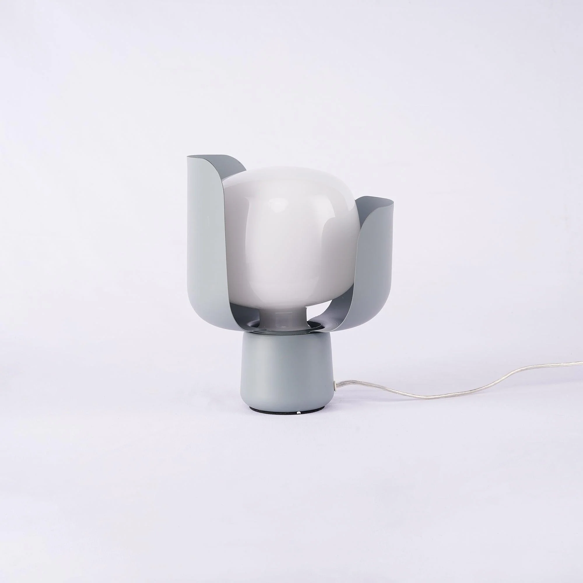 Petals Glass Table Lamp - Image 92