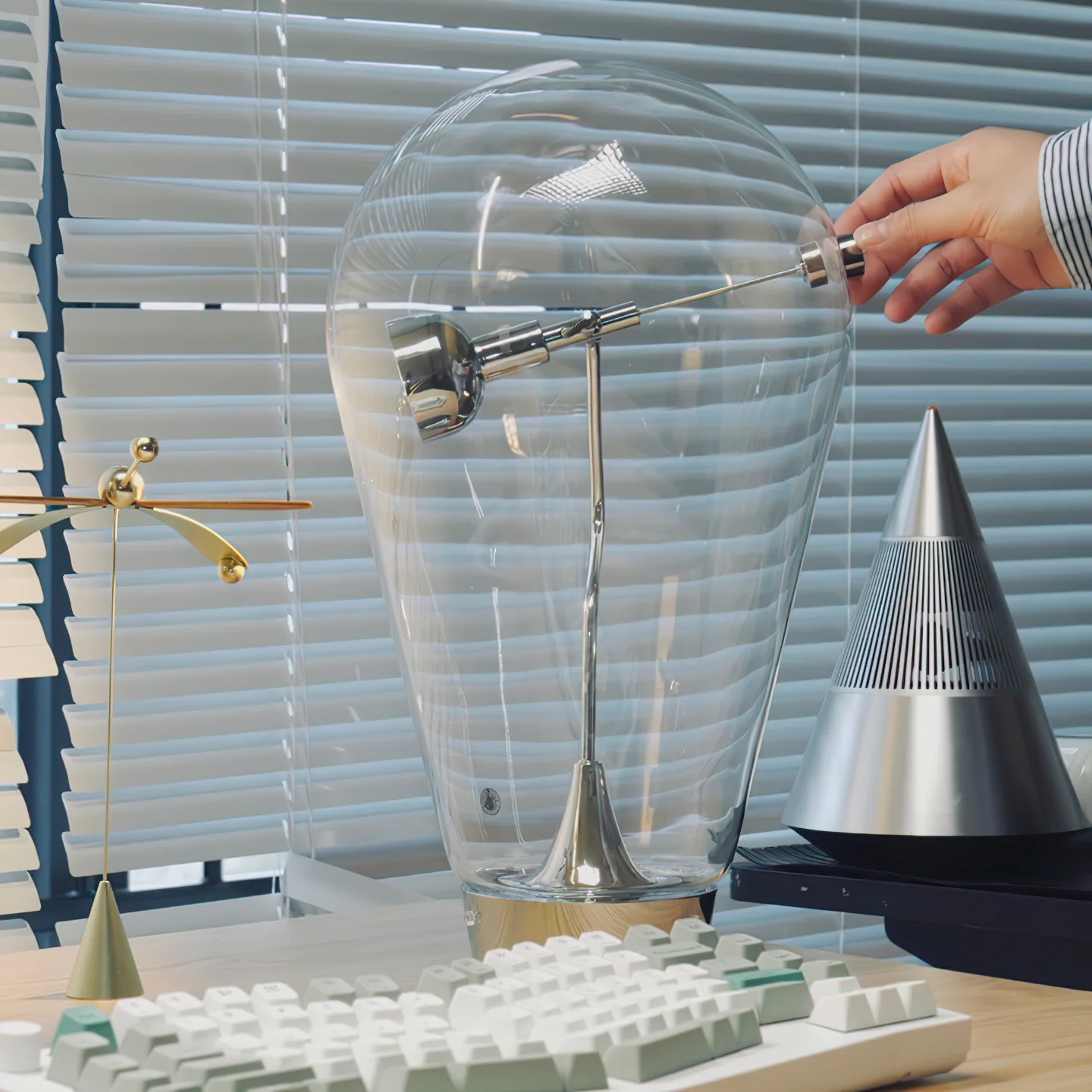 Blow Table Lamp - Image 12