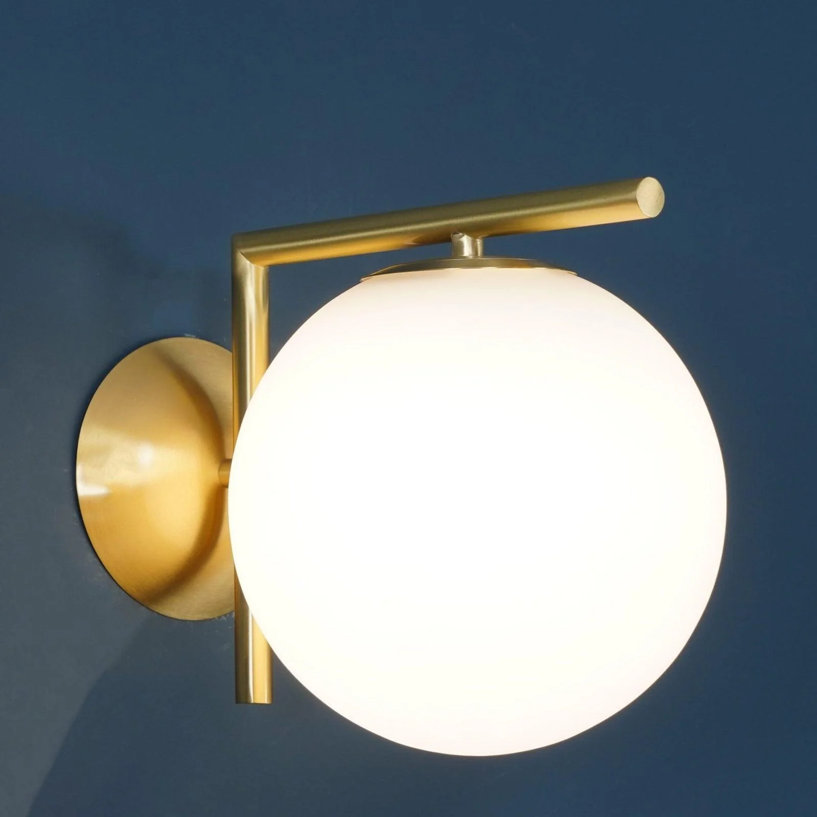 Blown Glass Opal Glass Wall Lamp - Image 27