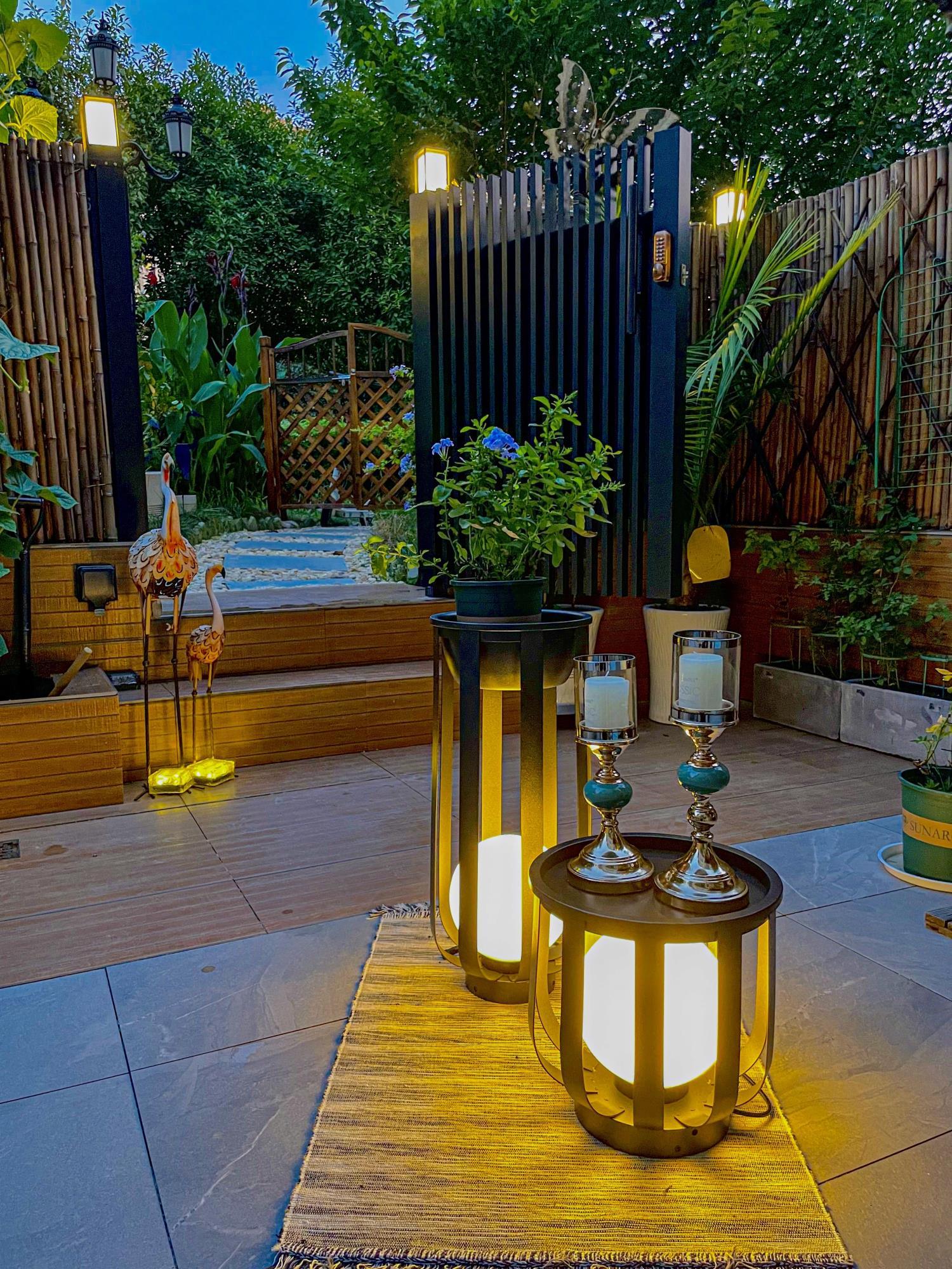 Bols Garden Solar Outdoor Lamp - Image 14