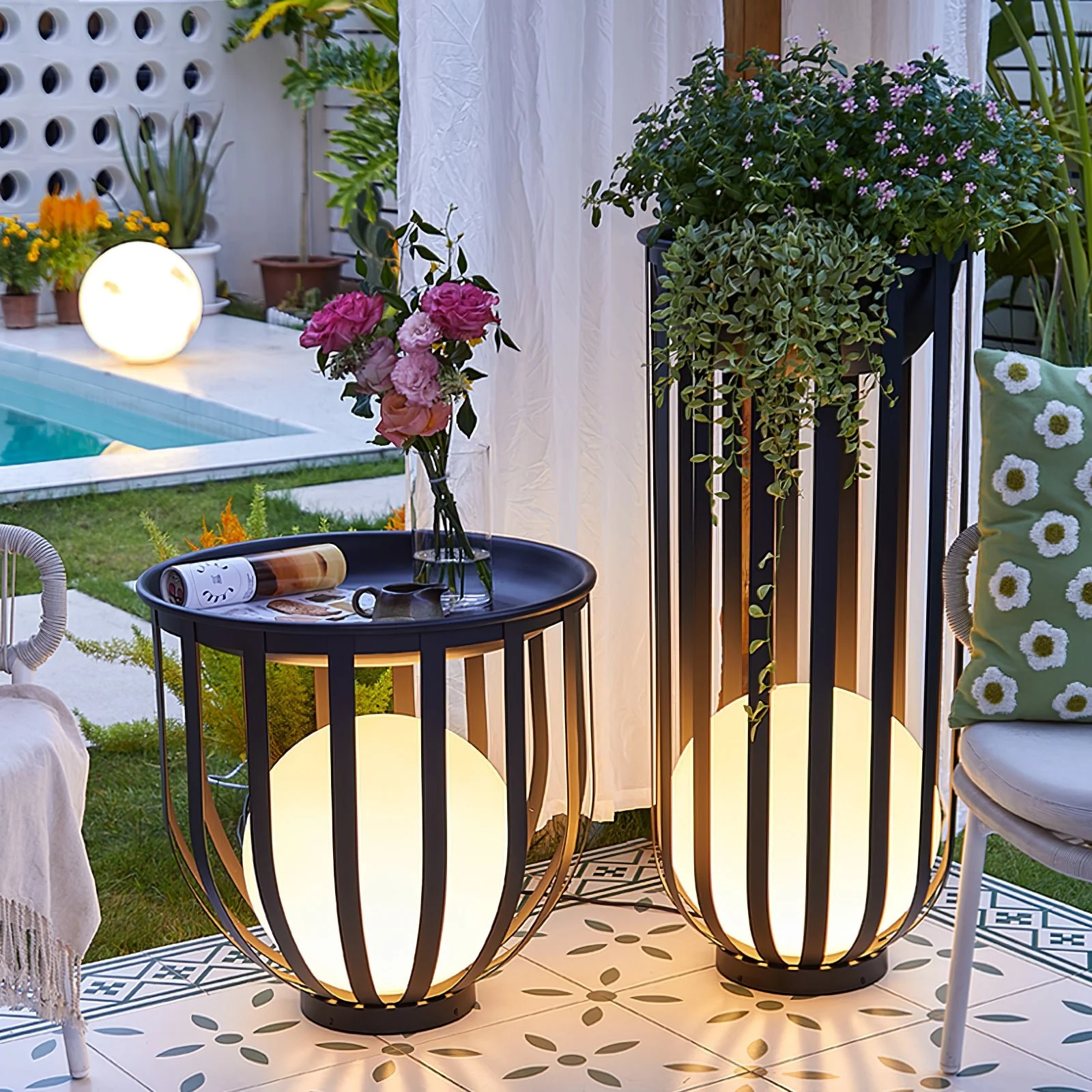 Bols Garden Solar Outdoor Lamp - Image 2