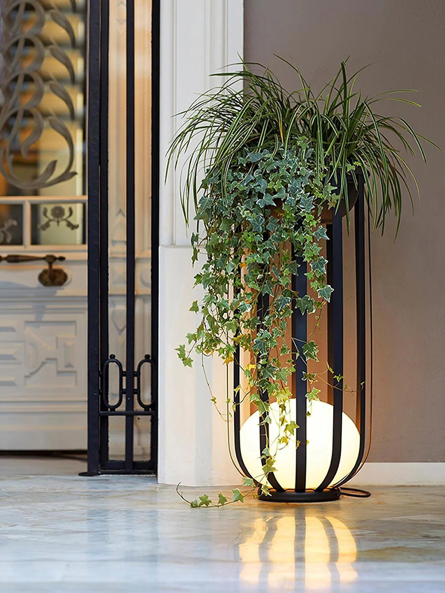 Bols Garden Solar Outdoor Lamp - Image 20