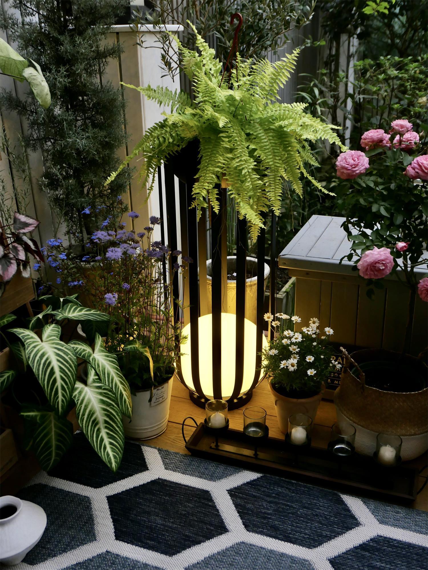 Bols Garden Solar Outdoor Lamp - Image 23