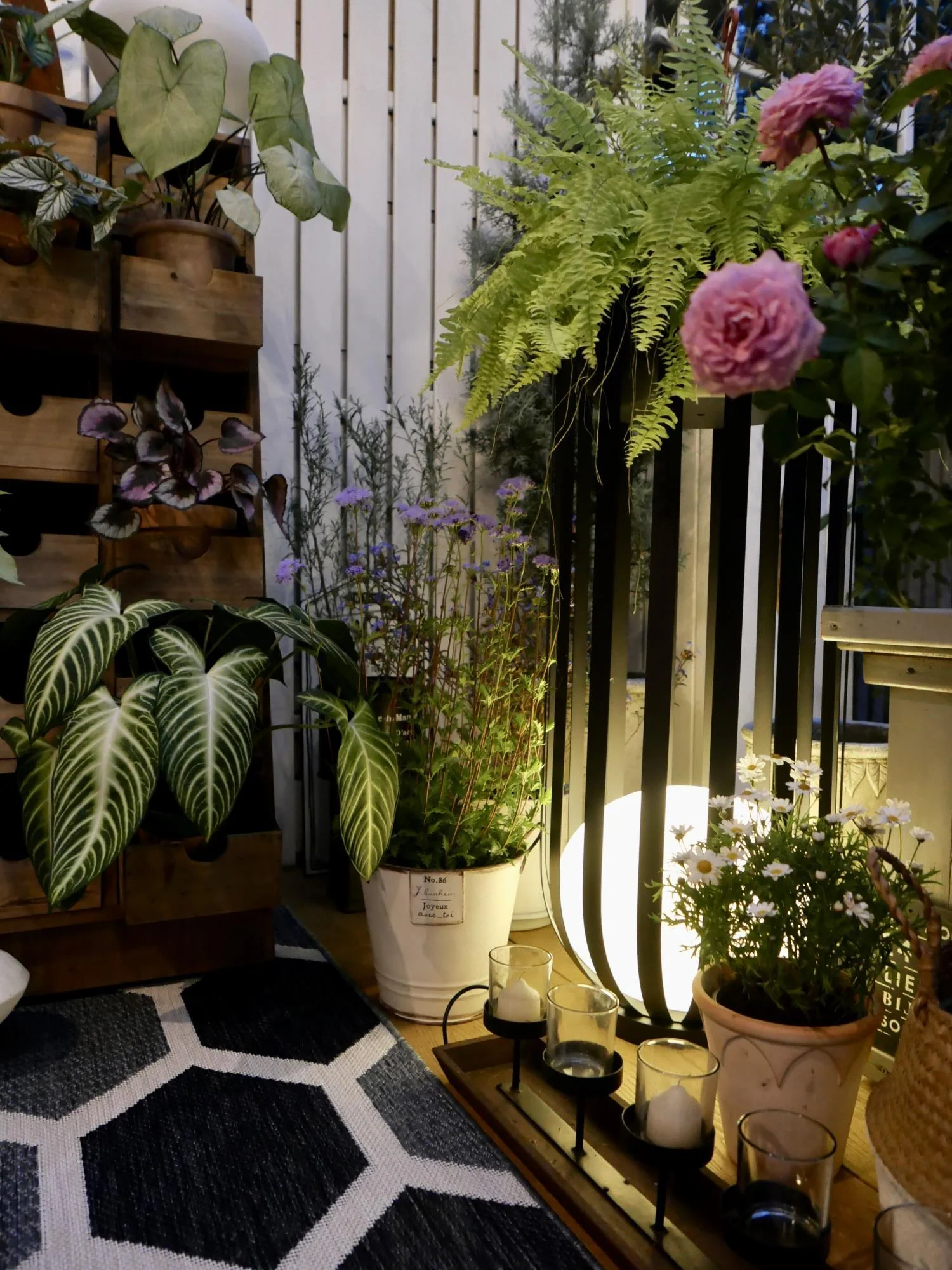 Bols Garden Solar Outdoor Lamp - Image 28