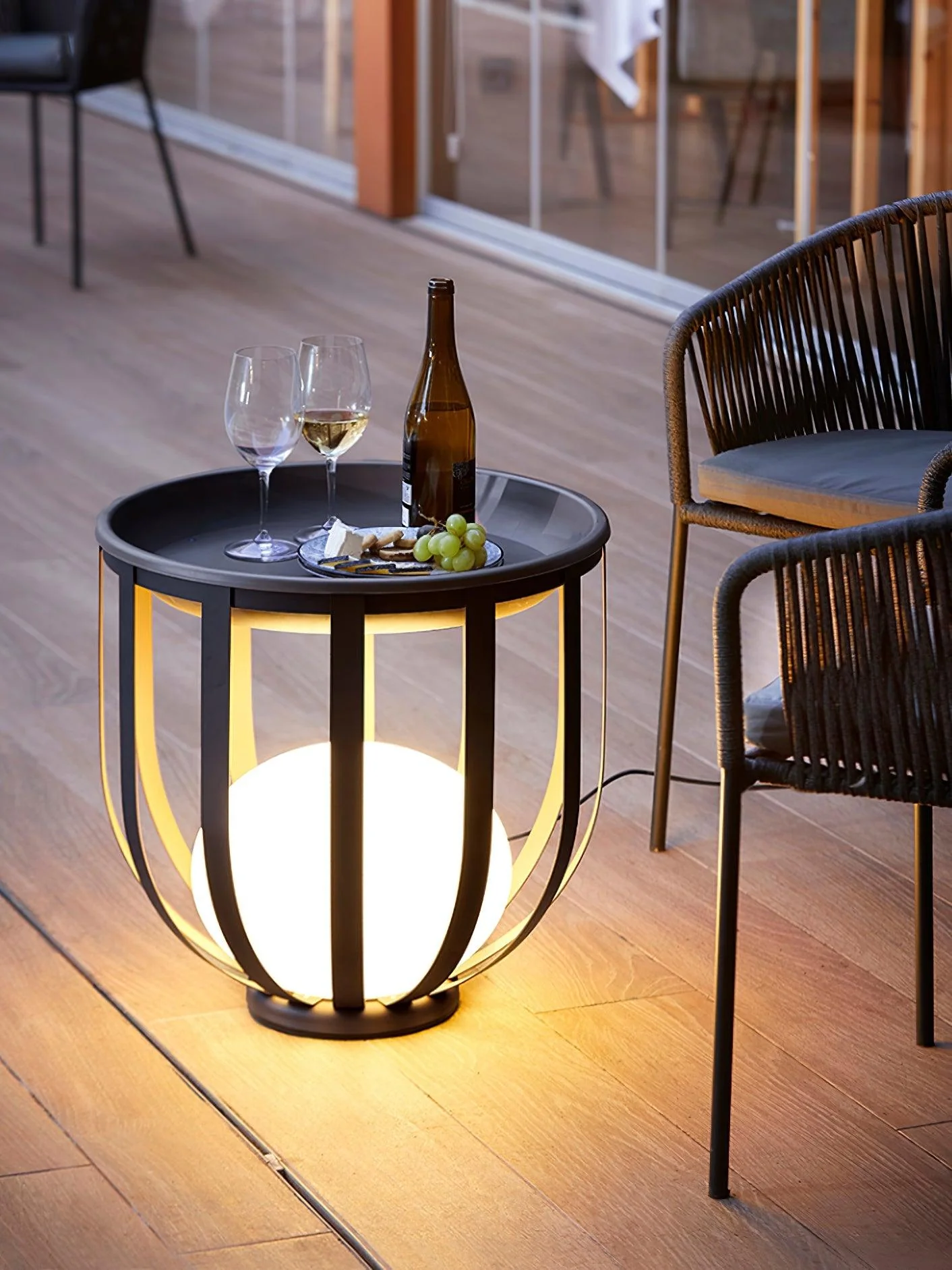 Bols Garden Solar Outdoor Lamp - Image 9