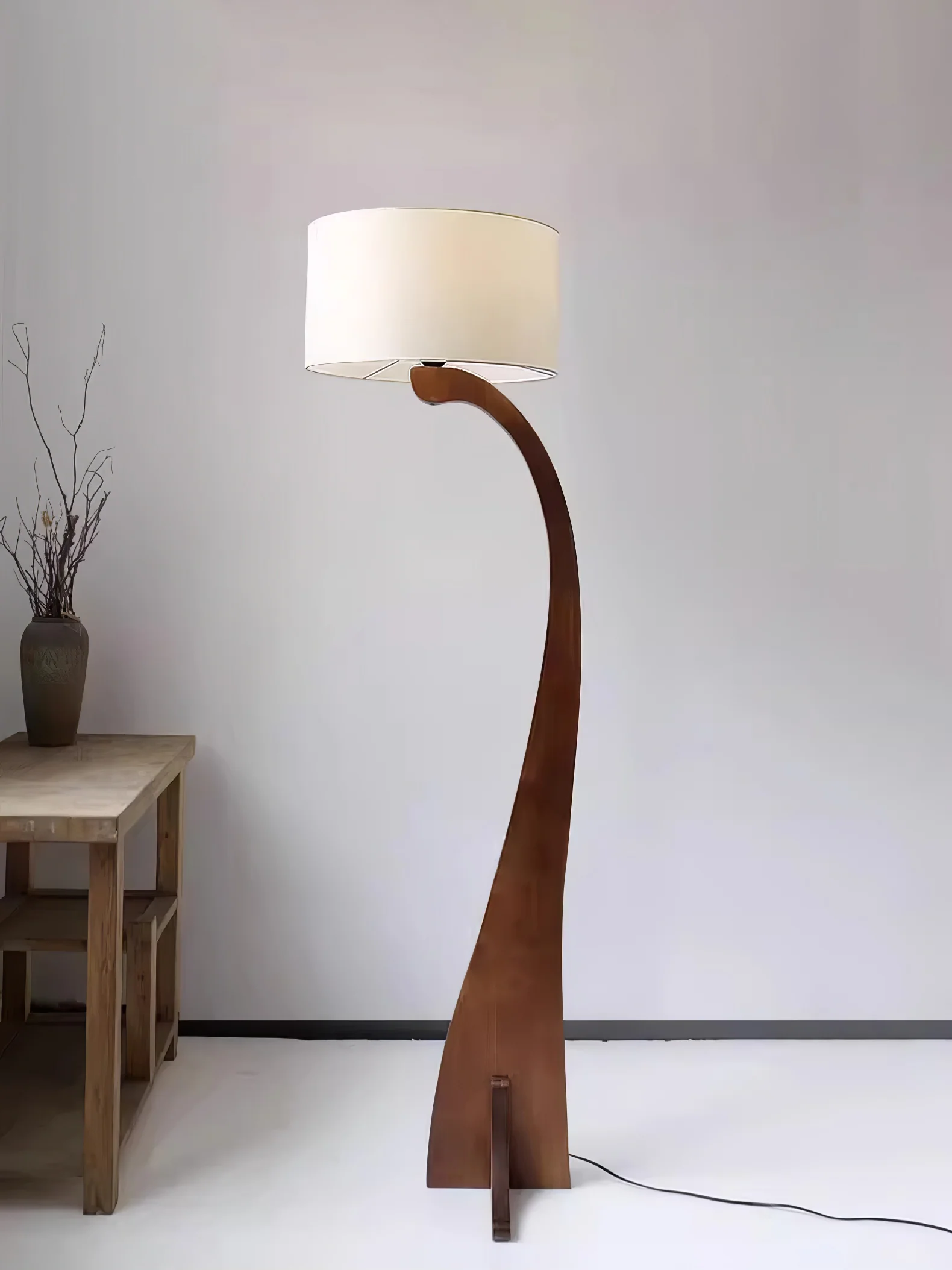 Bow Curve Floor Lamp - Image 23