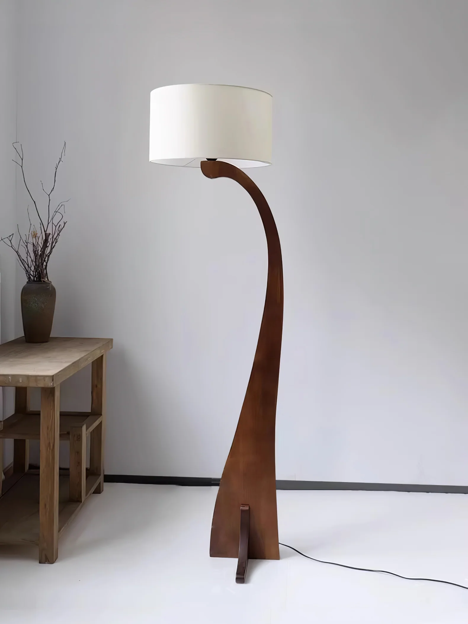 Bow Curve Floor Lamp - Image 27