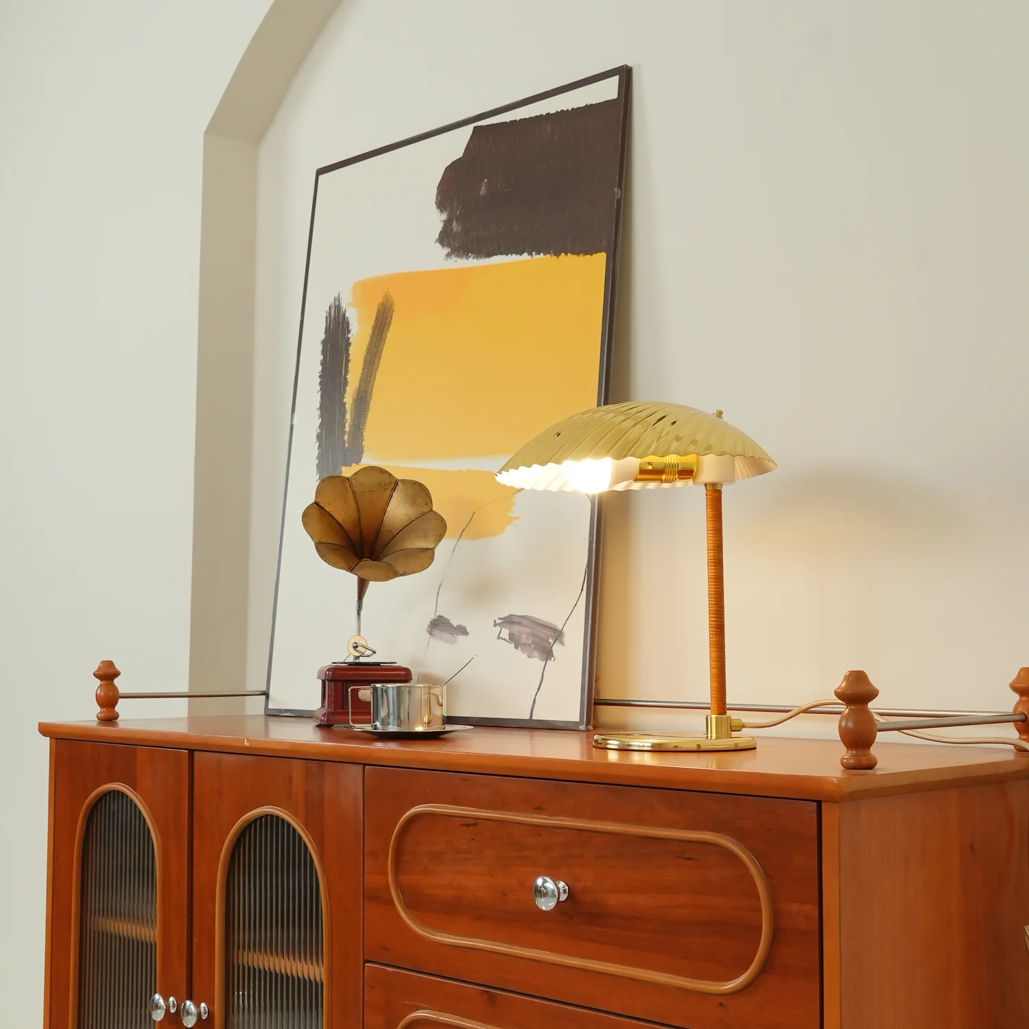 Brass Shell Table Lamp - Image 81
