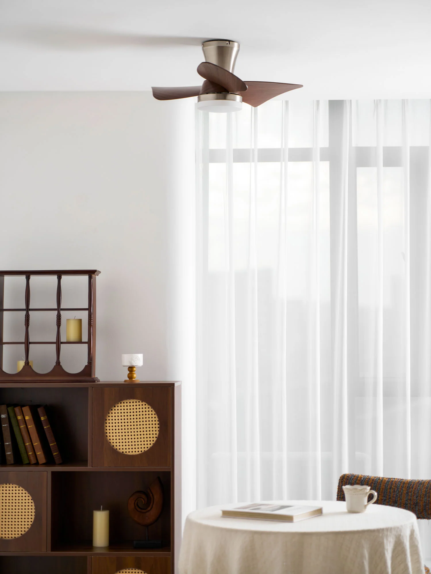 Breeze Lux Ceiling Fan Light - Image 17