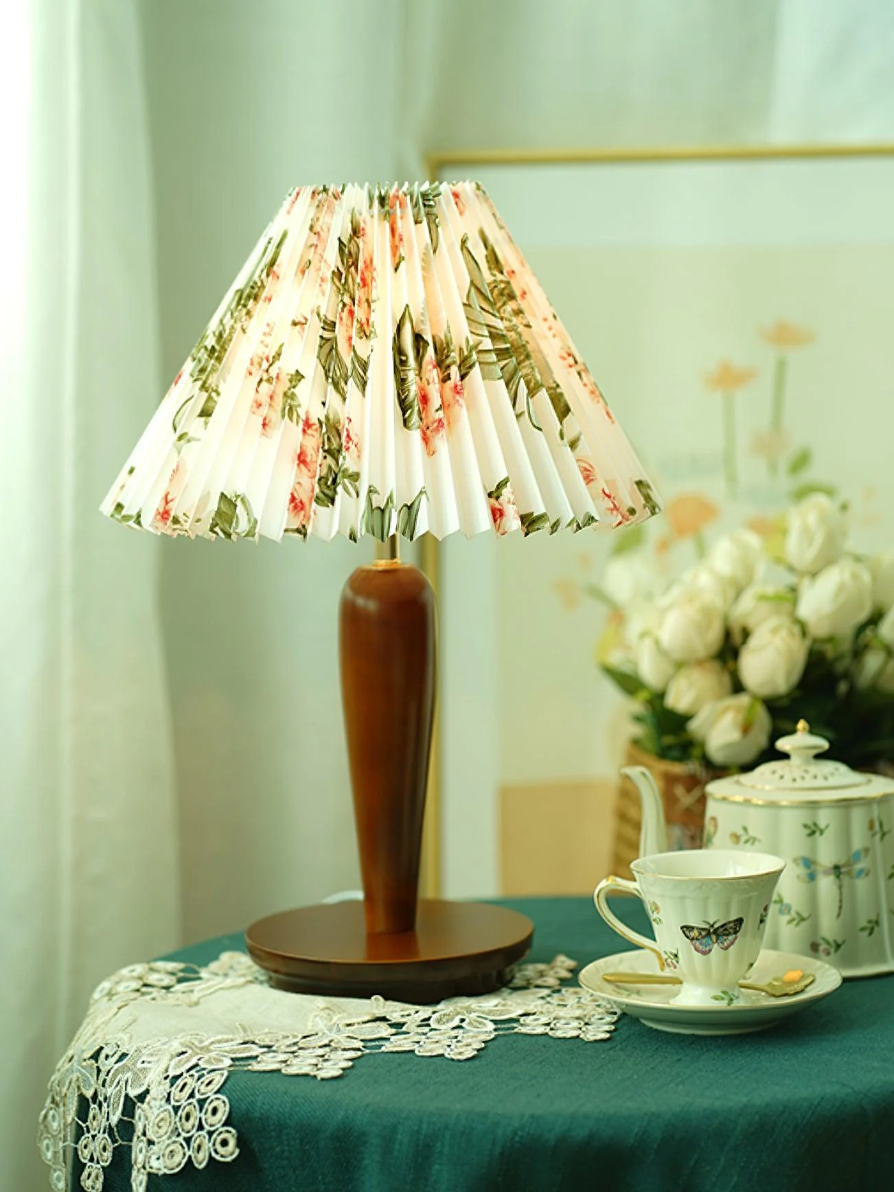 Brentwood Tall Table Lamp - Image 3