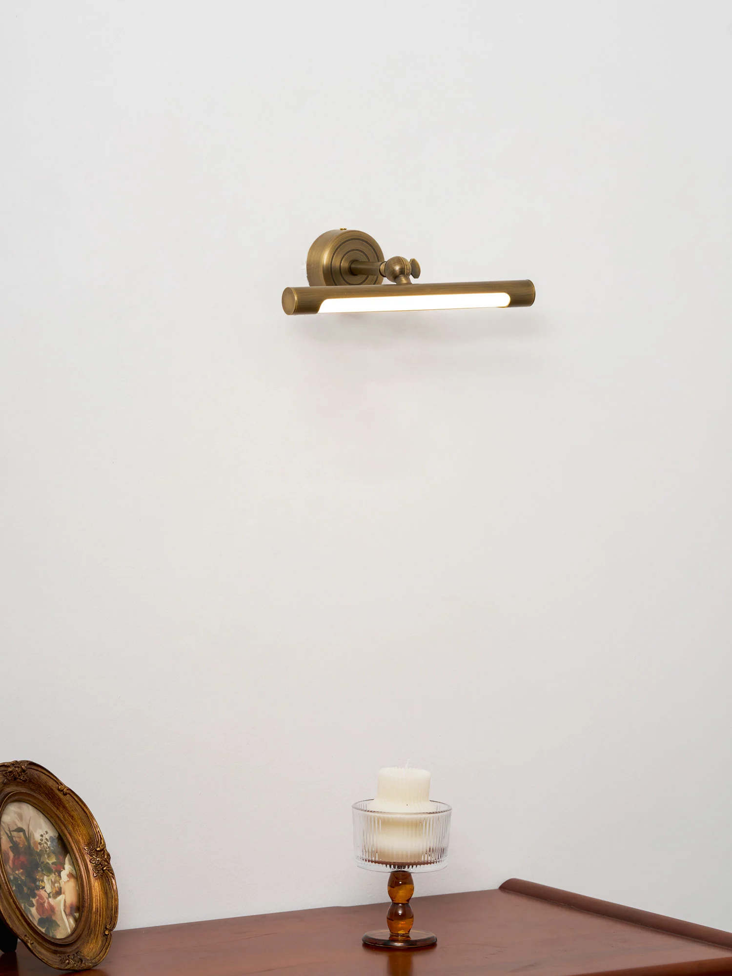 Brunelux Vanity Wall Light - Image 8