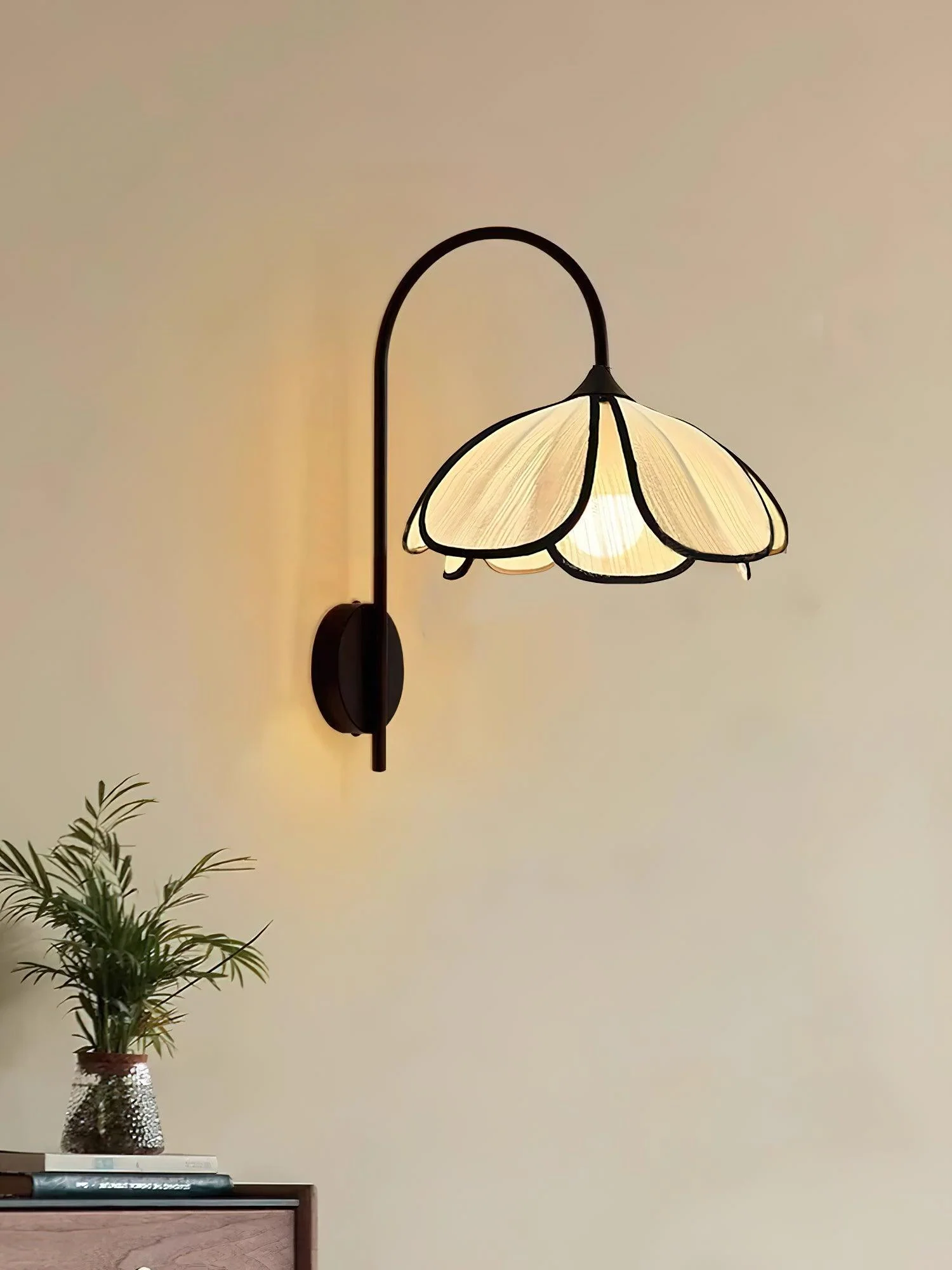 Burnt Petal Wall Lamp - Image 14