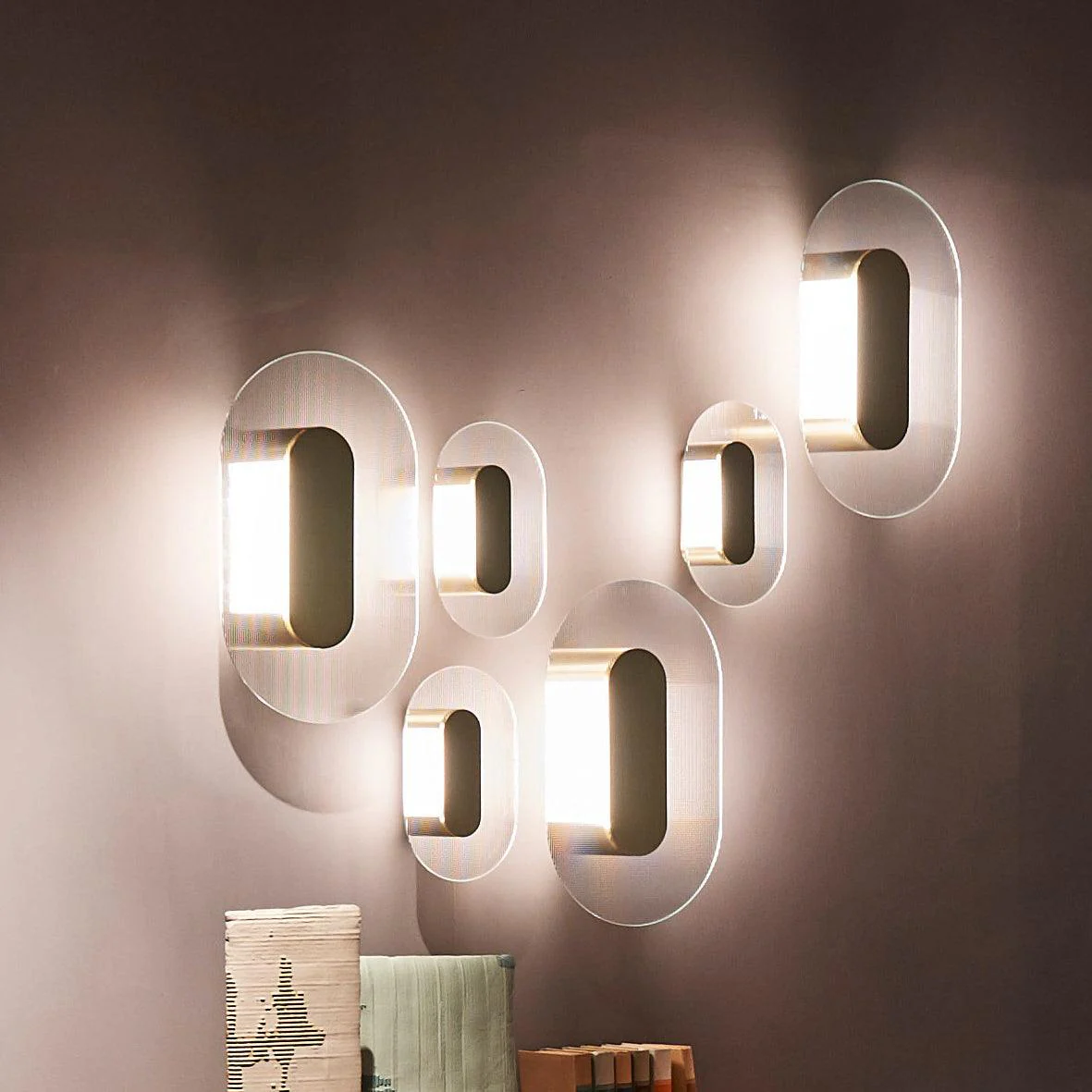 Button Wall Lamp - Image 2