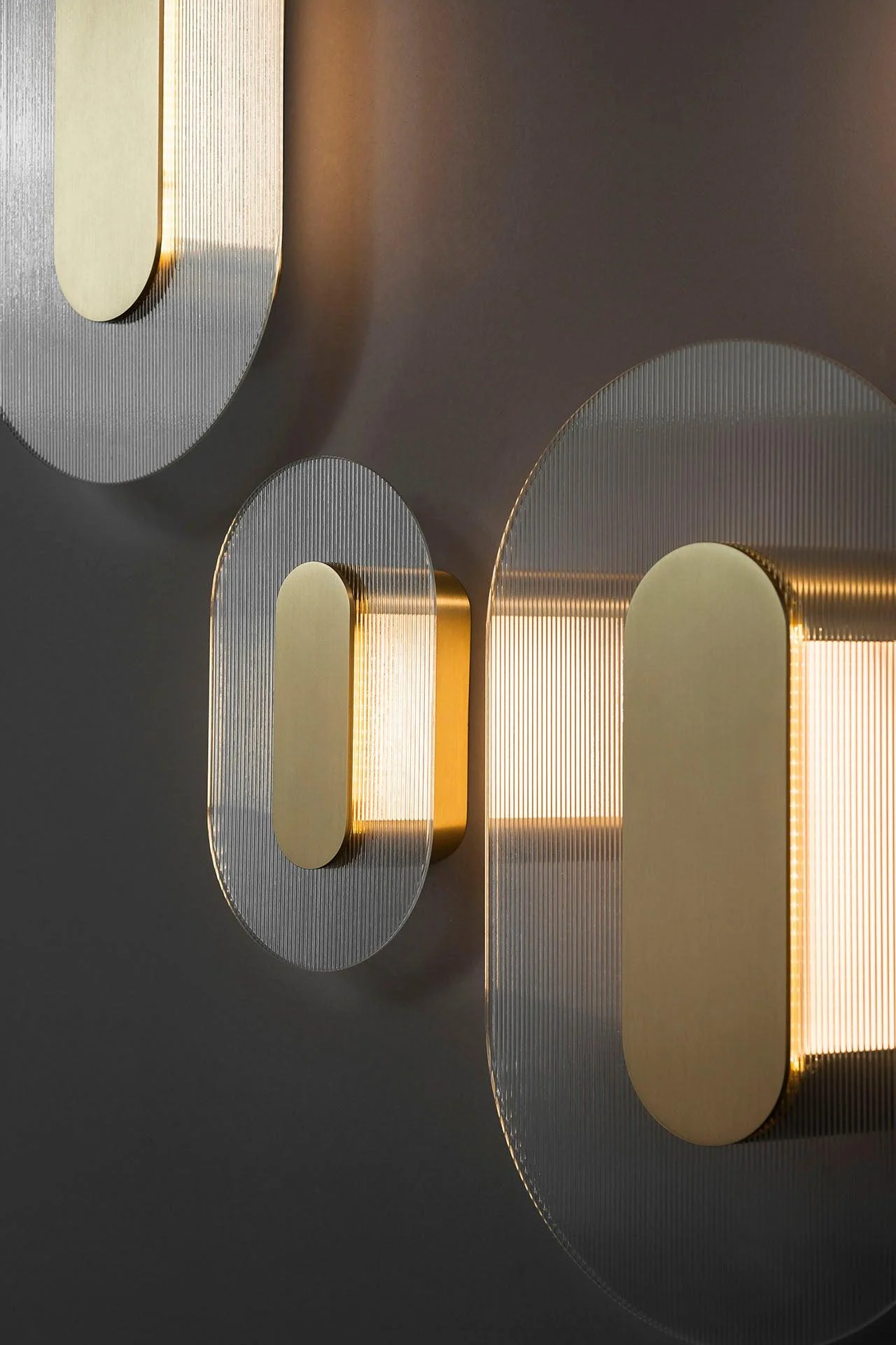 Button Wall Lamp - Image 21