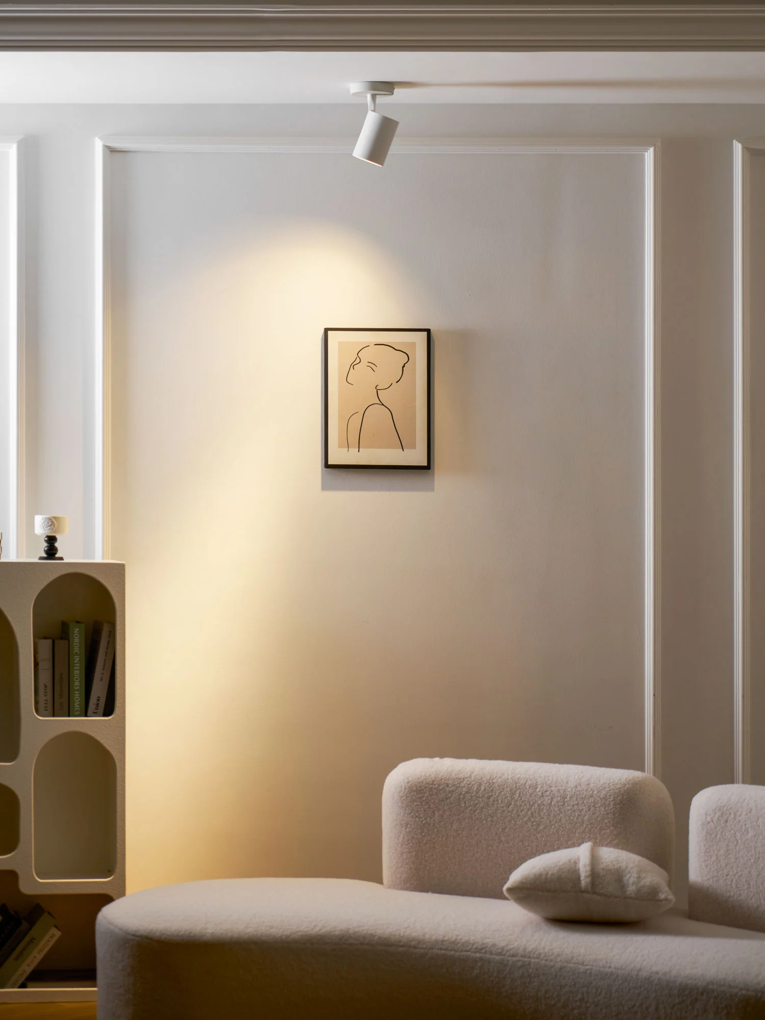 Calla Beam Spotlight - Image 23