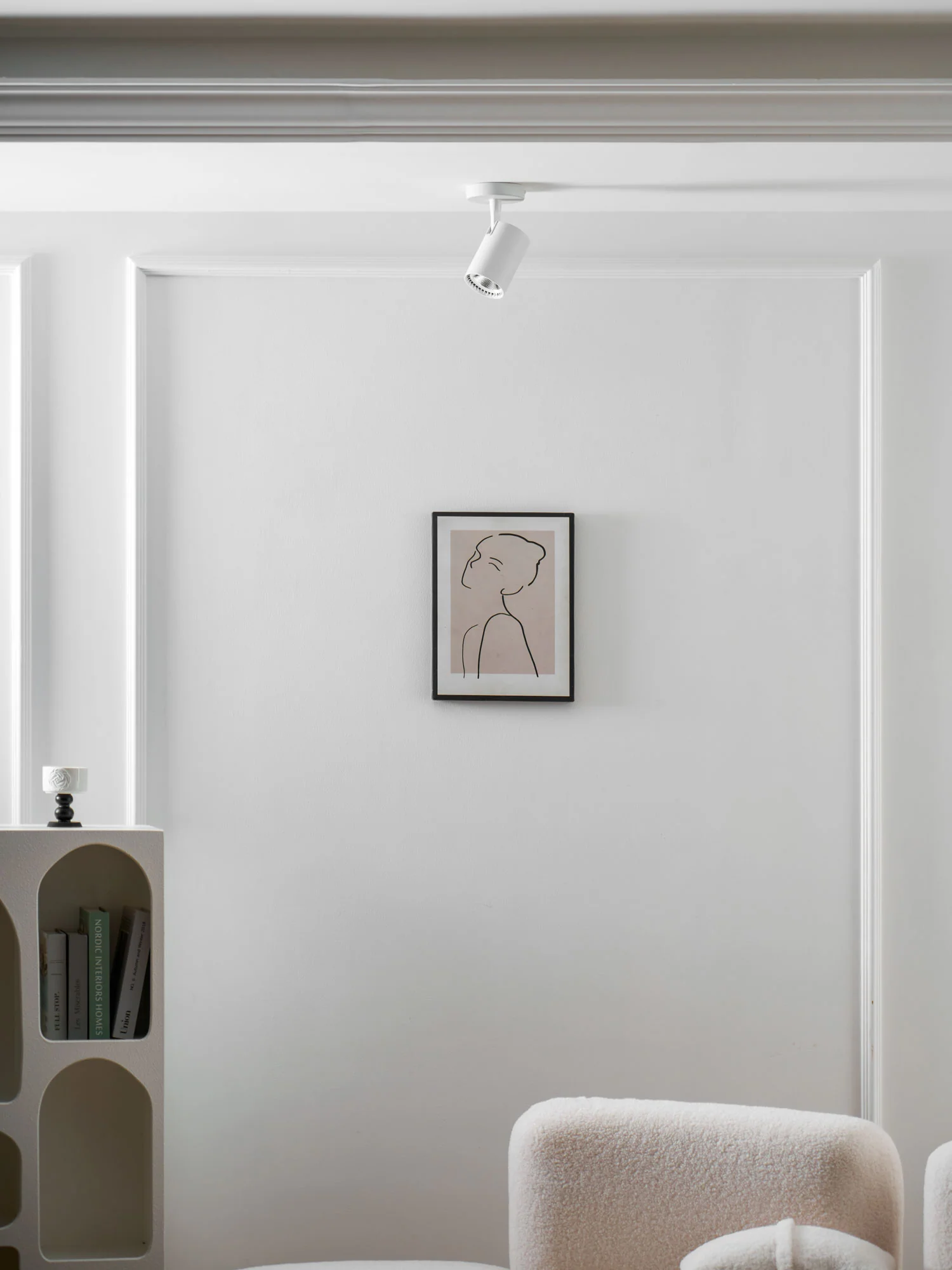 Calla Beam Spotlight - Image 25
