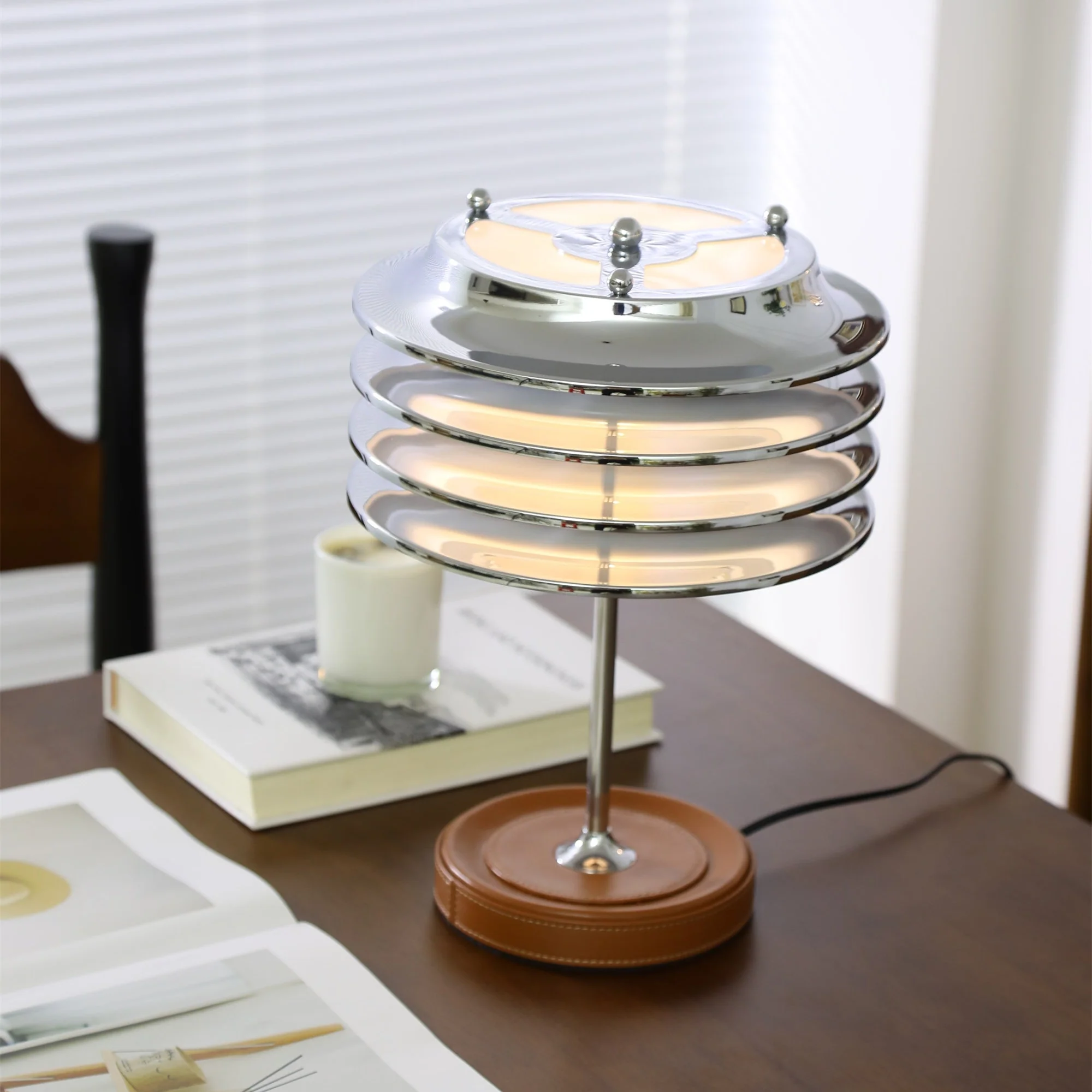 Calystron Table Lamp - Image 10